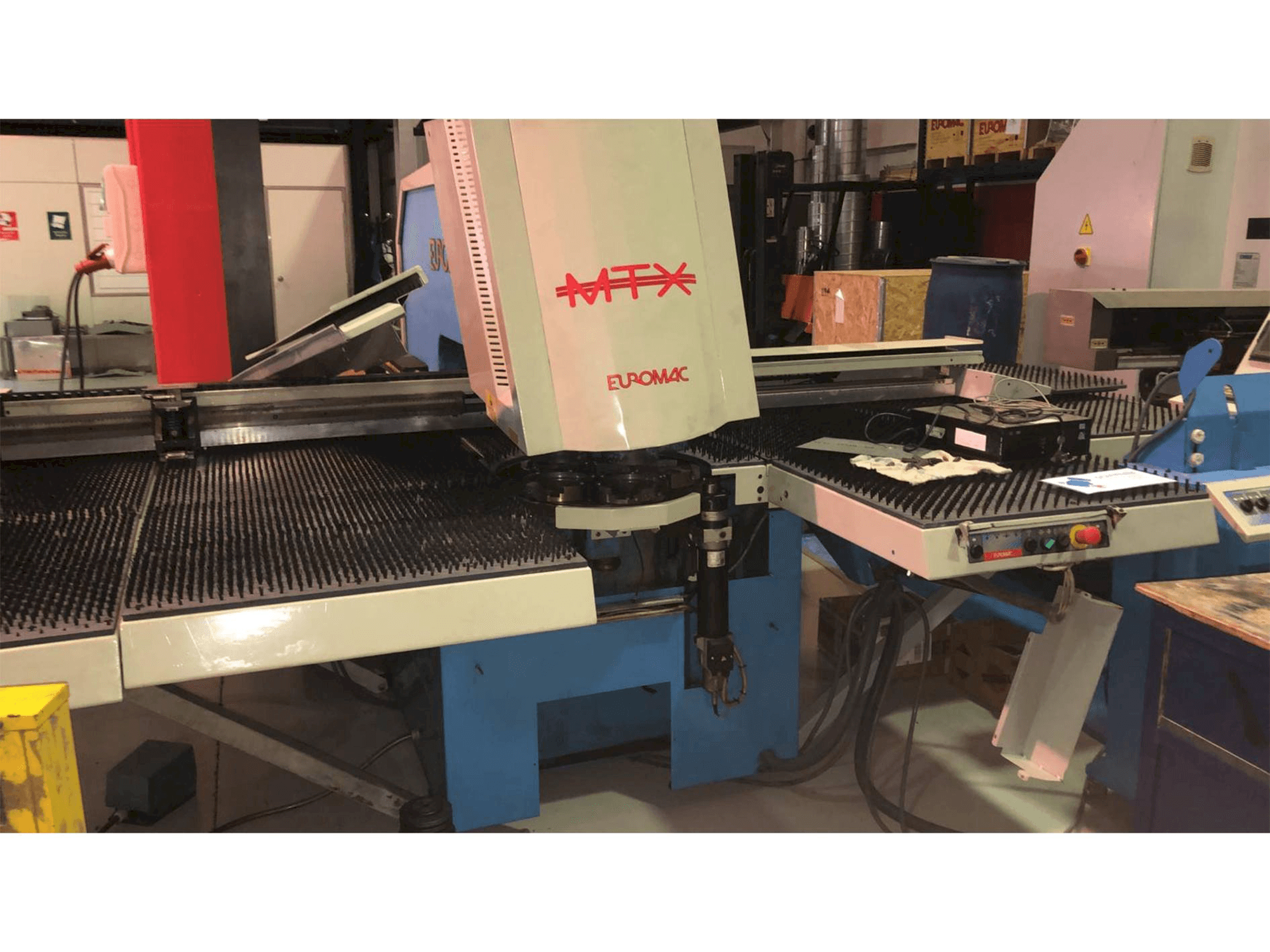Вид станка Euromac MTX 1250/30 - 2000 спереди