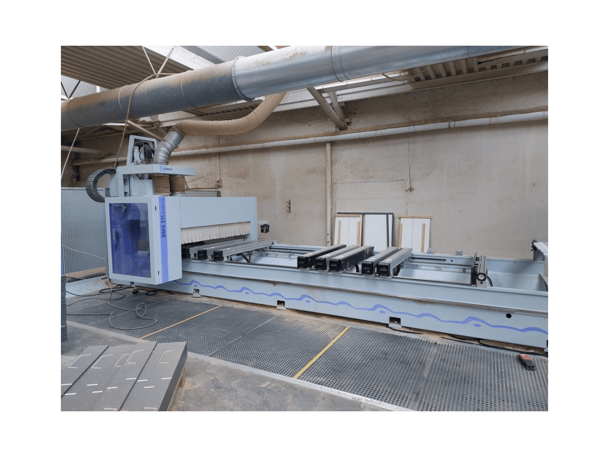 Вид станка HOMAG PROFI BMG211 / 45 / 15 / K спереди