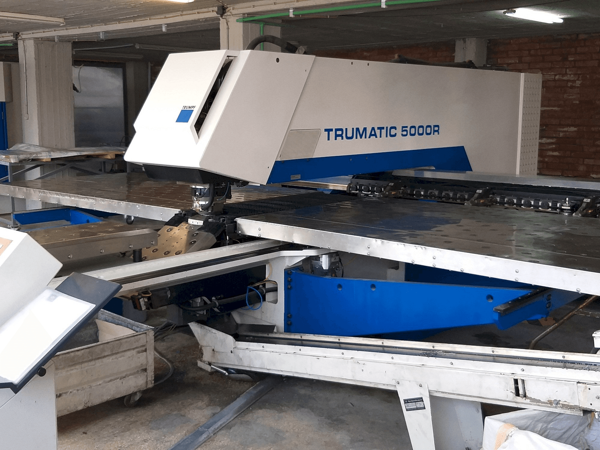 Вид станка Trumpf Trumatic 5000 R спереди