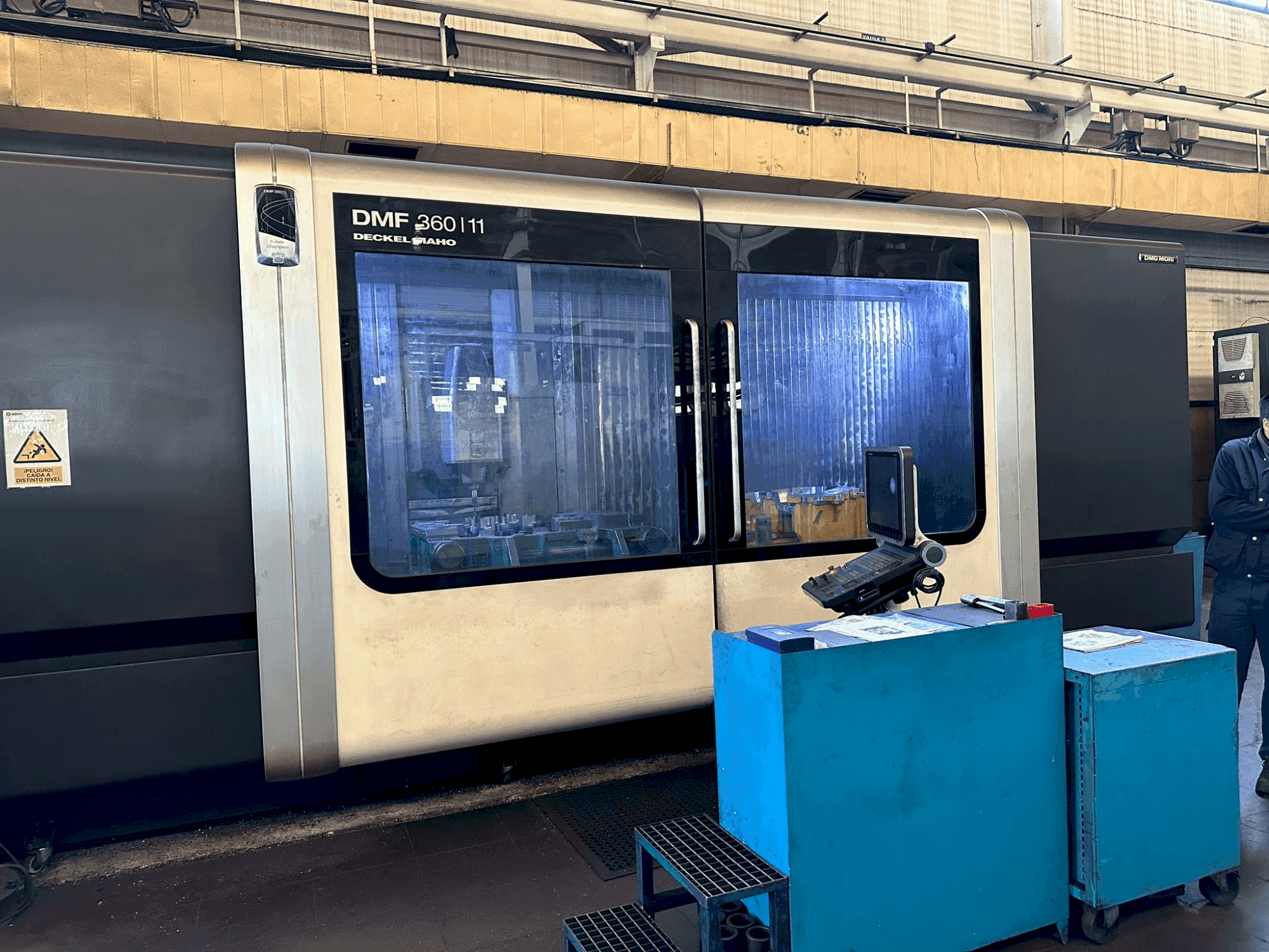 Вид станка DMG MORI DMF 360-11 спереди