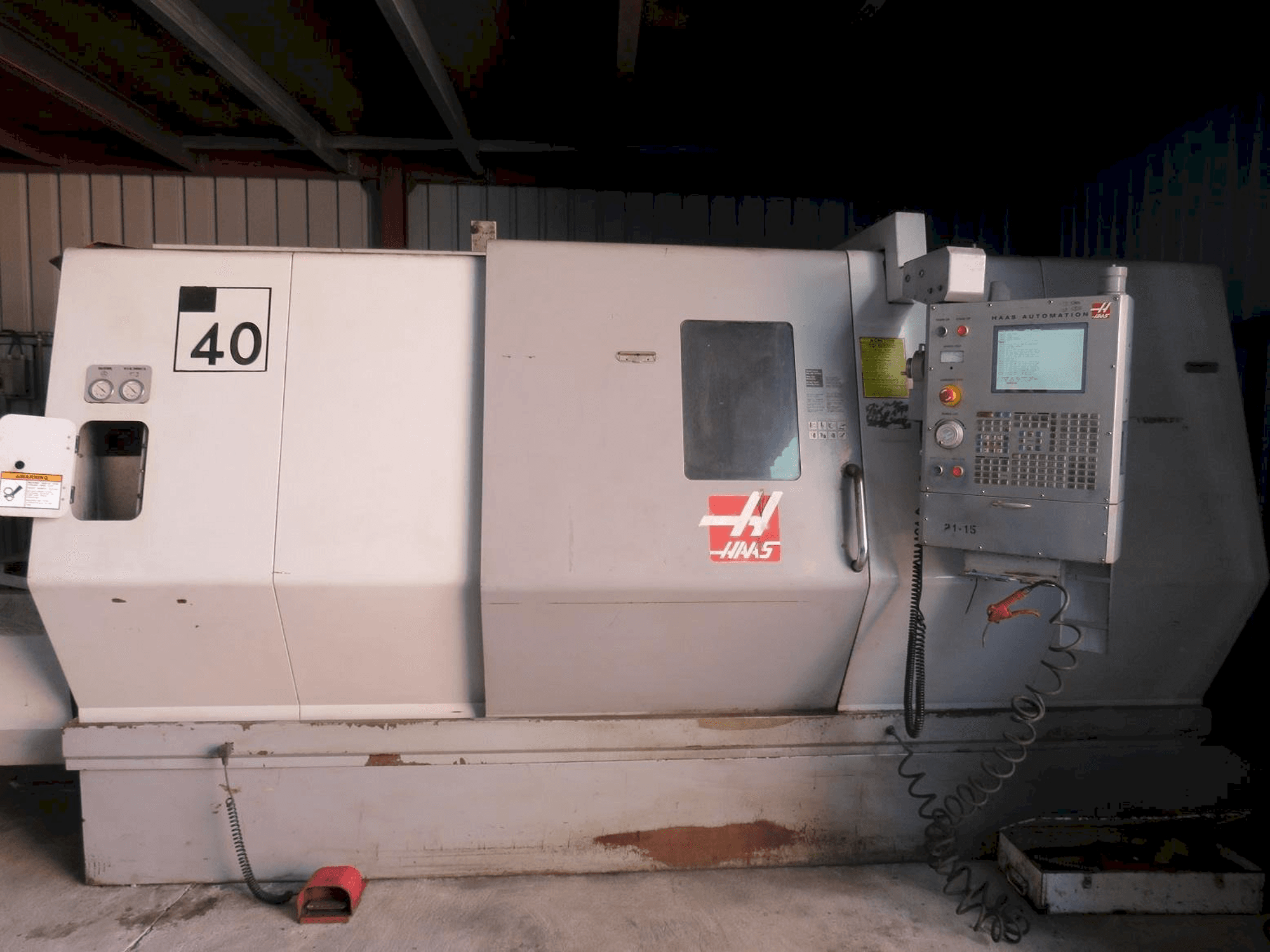 Вид станка HAAS SL-40 спереди