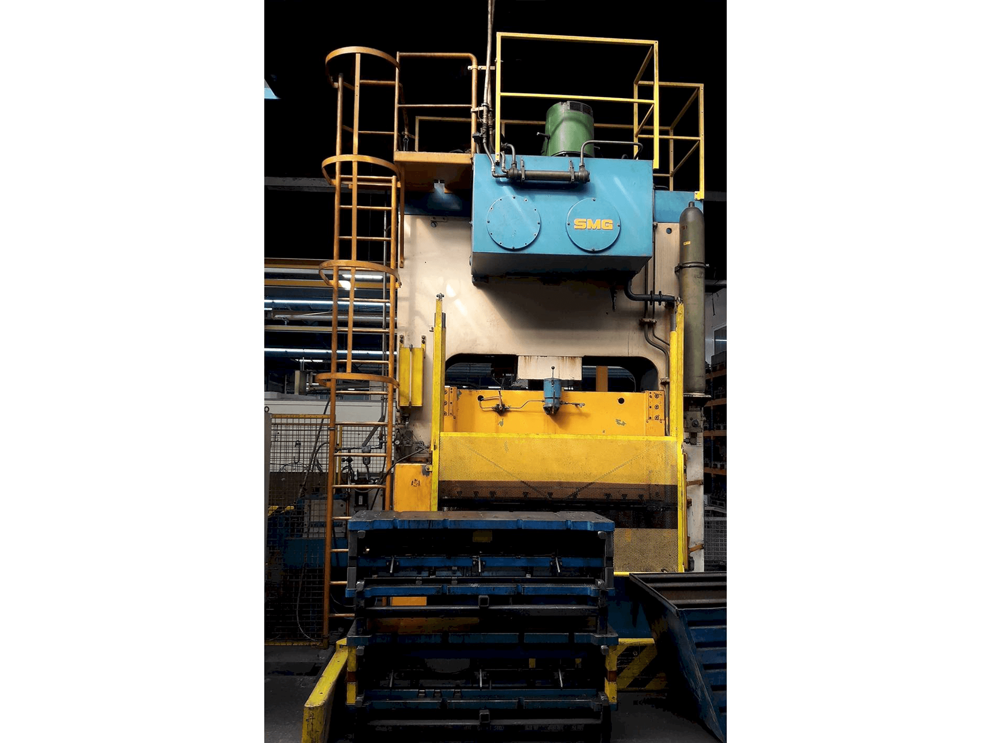 Вид станка SMG SCHULER DS 200 + Z 60 спереди