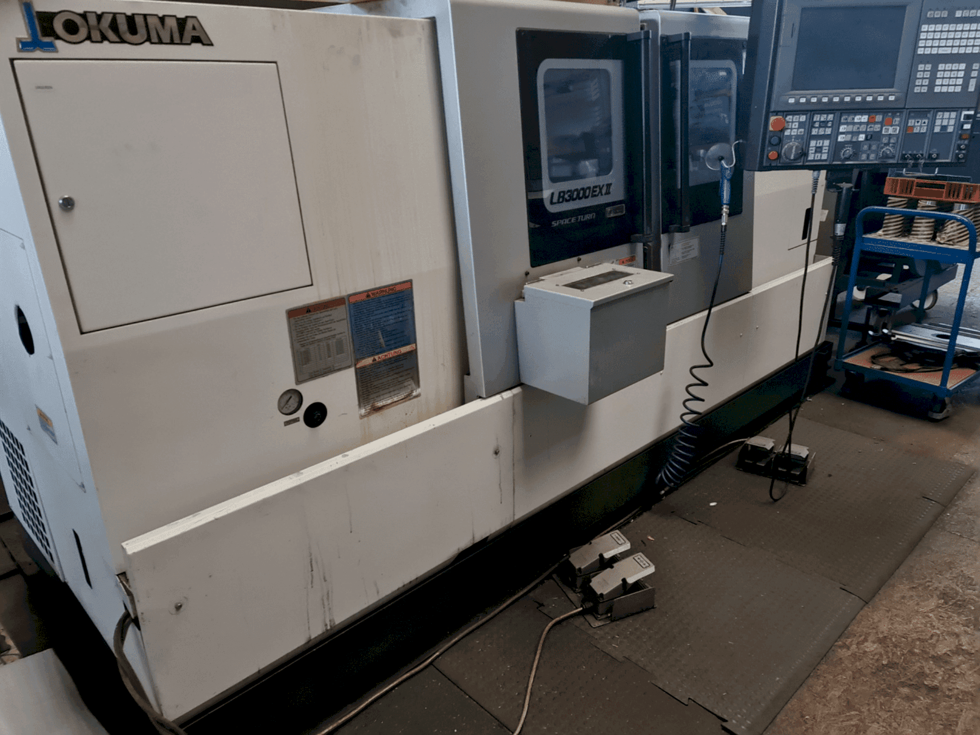 Вид станка Okuma LB3000 EX II спереди