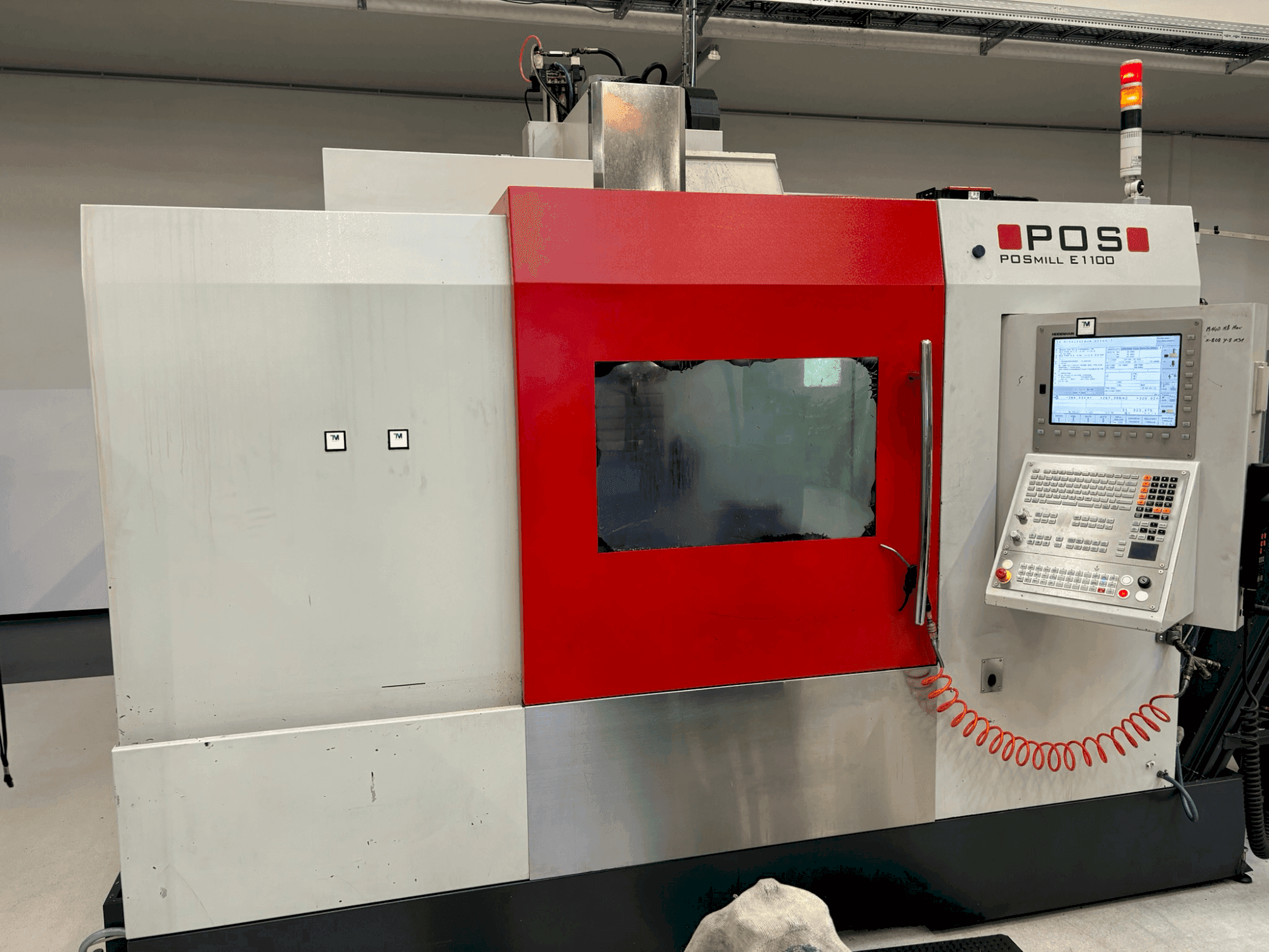 Вид станка POSmill E 1100 спереди