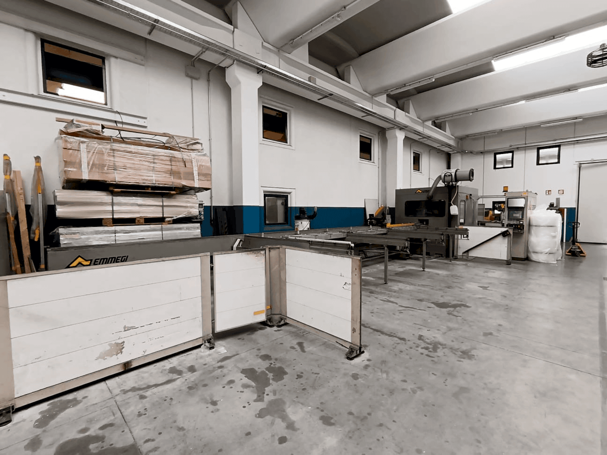 Вид станка Emmegi Quadra спереди