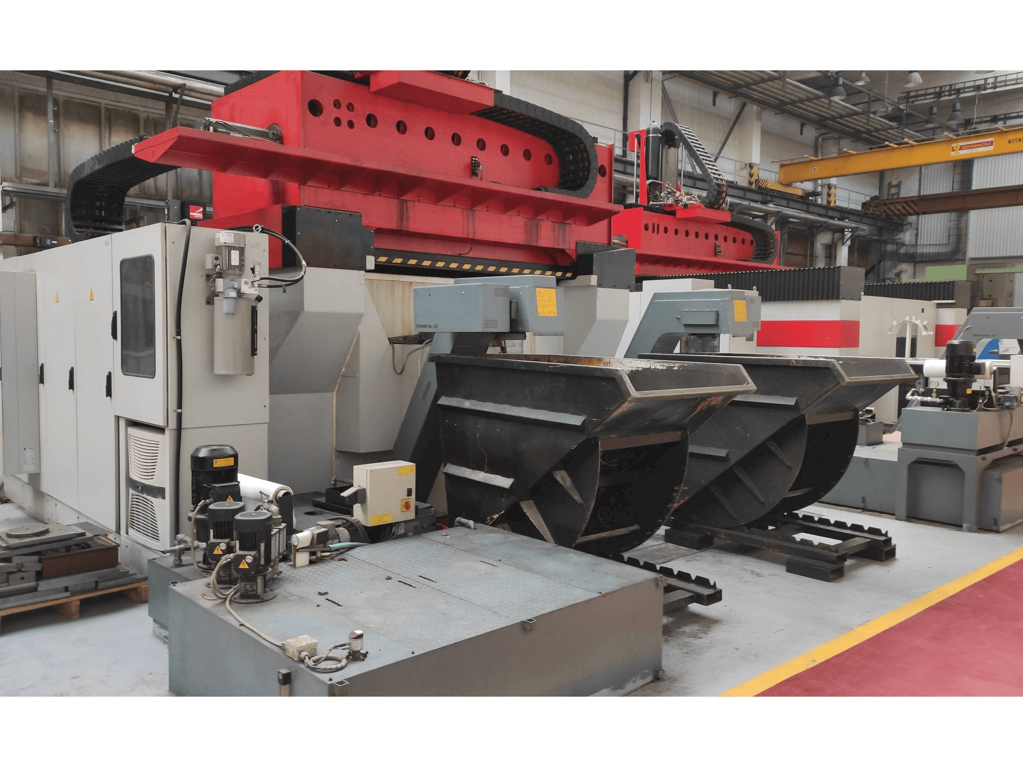 Вид станка TRIMILL VU 2313 спереди