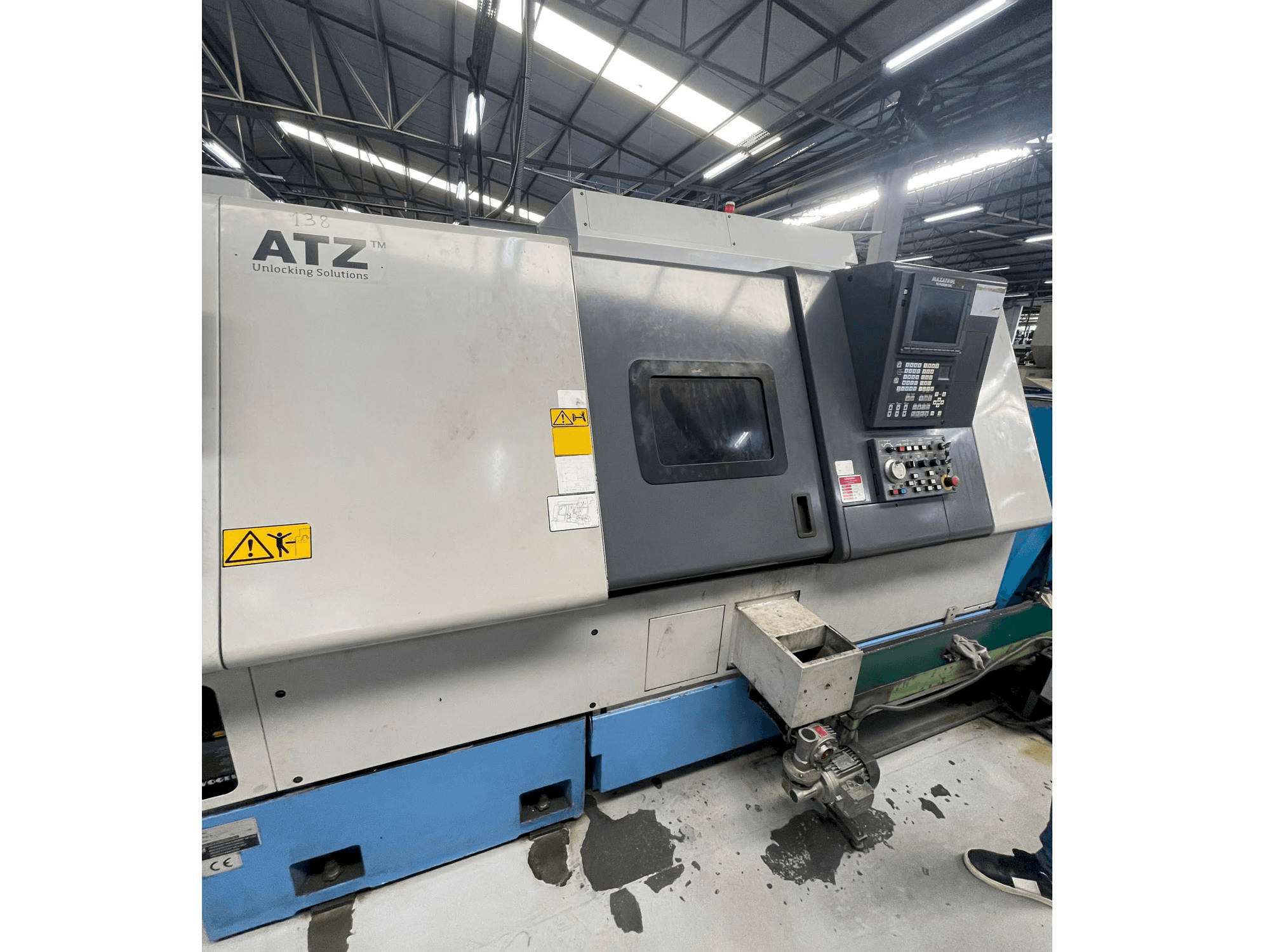 Вид станка Mazak SQT 250MS слева