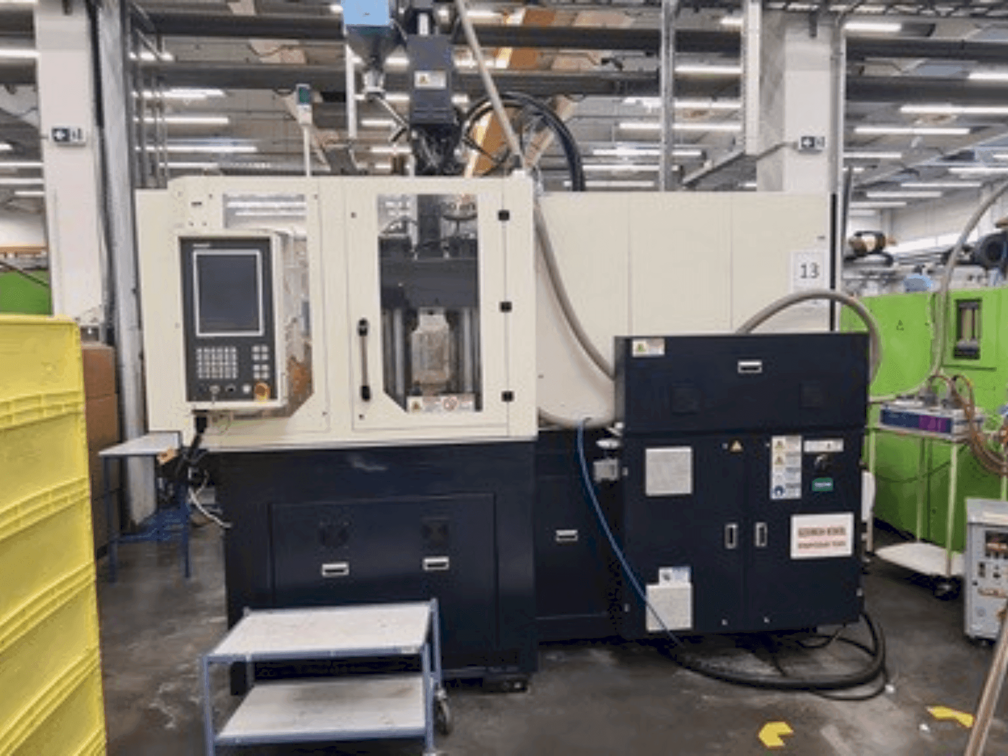 Вид станка WOOJIN VHA120RS спереди