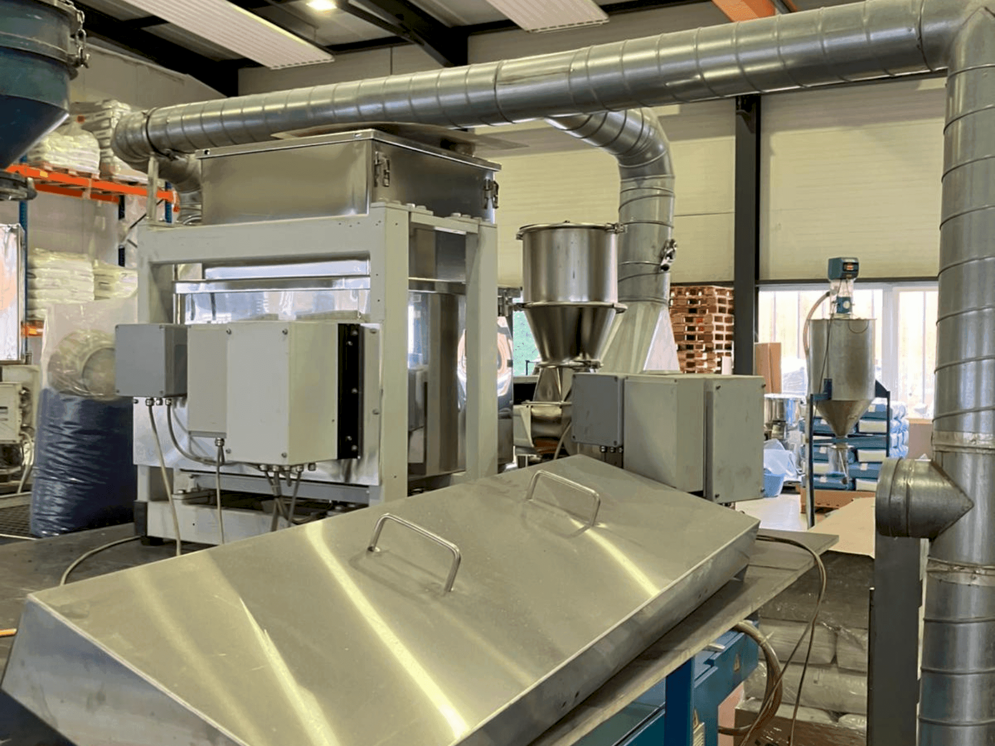 Вид станка COPERION STS35 спереди