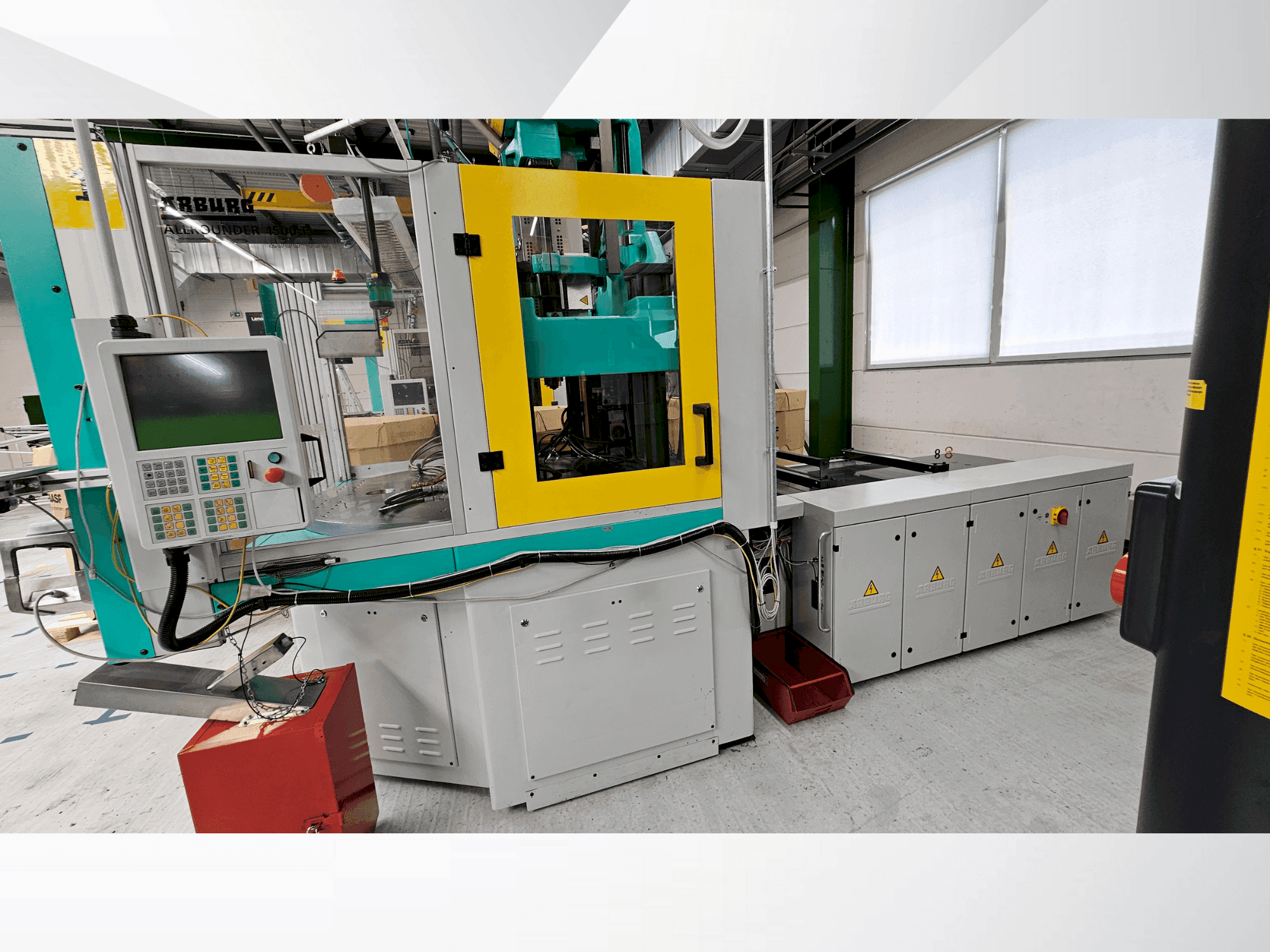 Вид станка Arburg Allrounder 1500 T 2000-400 спереди