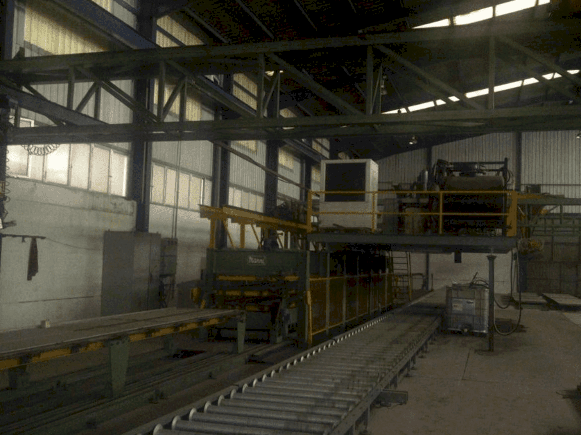 Вид станка MANNI Sandwich Panel Production Line спереди