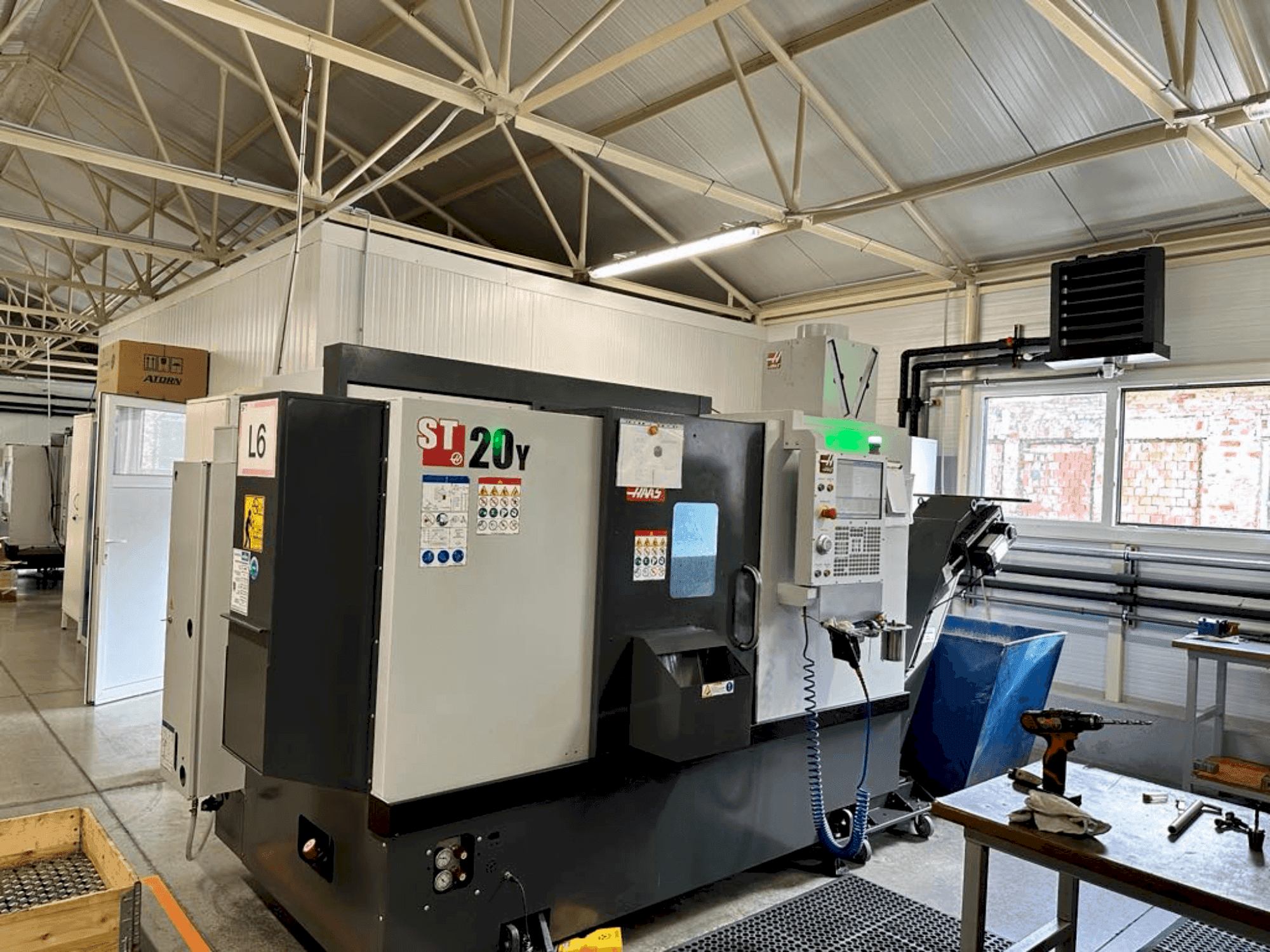 Вид станка HAAS ST-20Y спереди