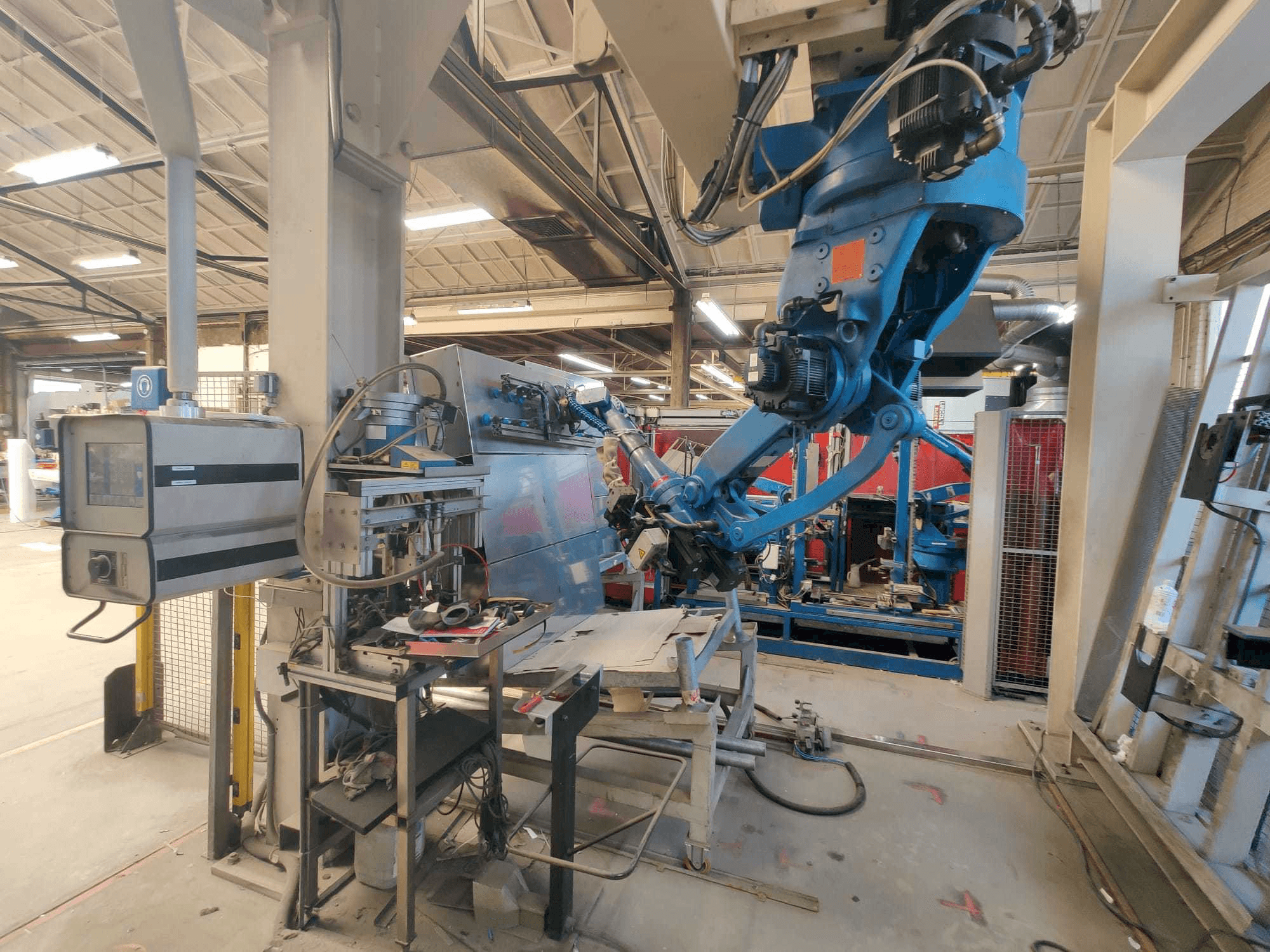 Вид станка Yaskawa YR-SK45-C000 спереди