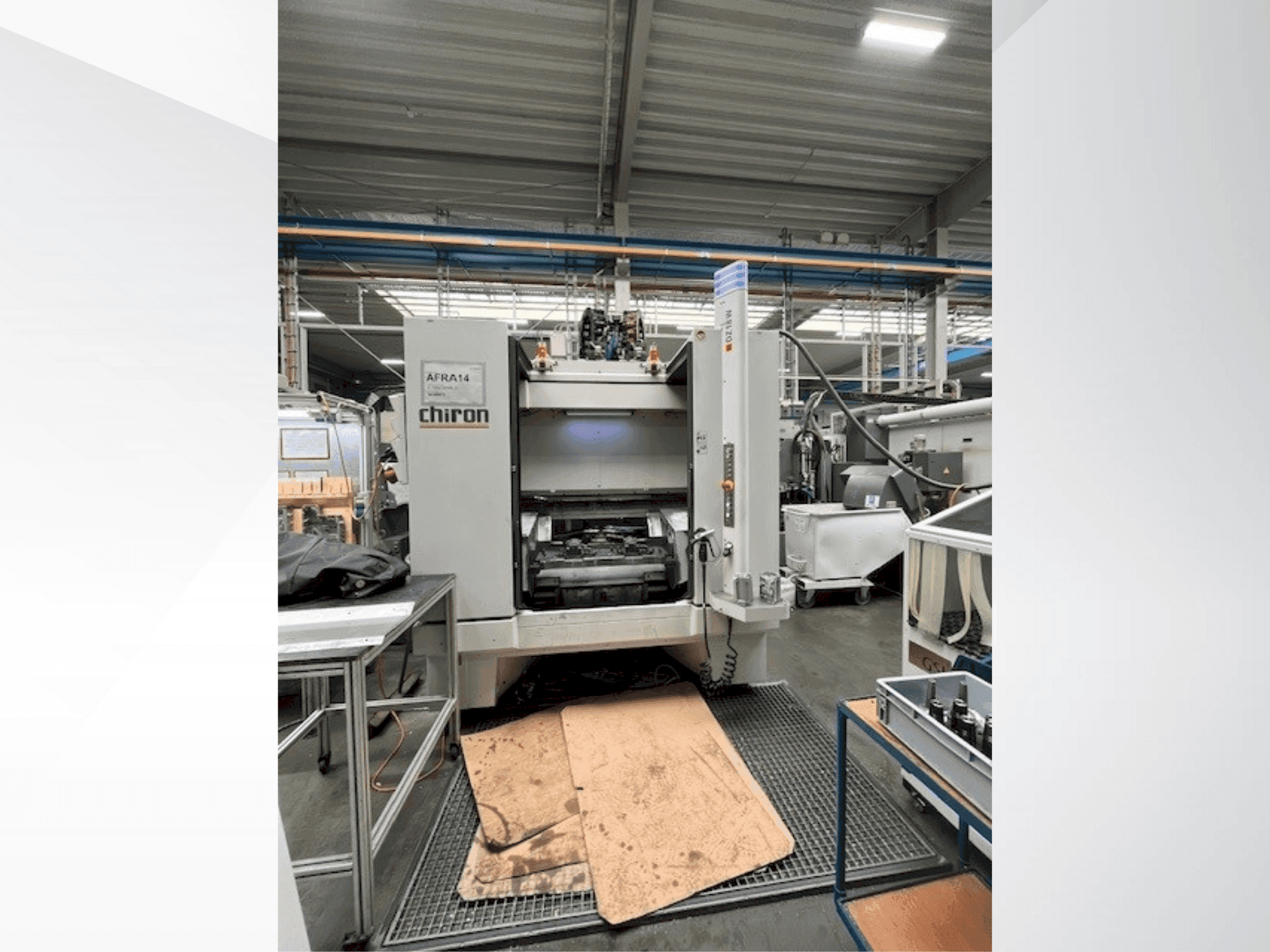 Вид станка CHIRON DZ 18 W спереди