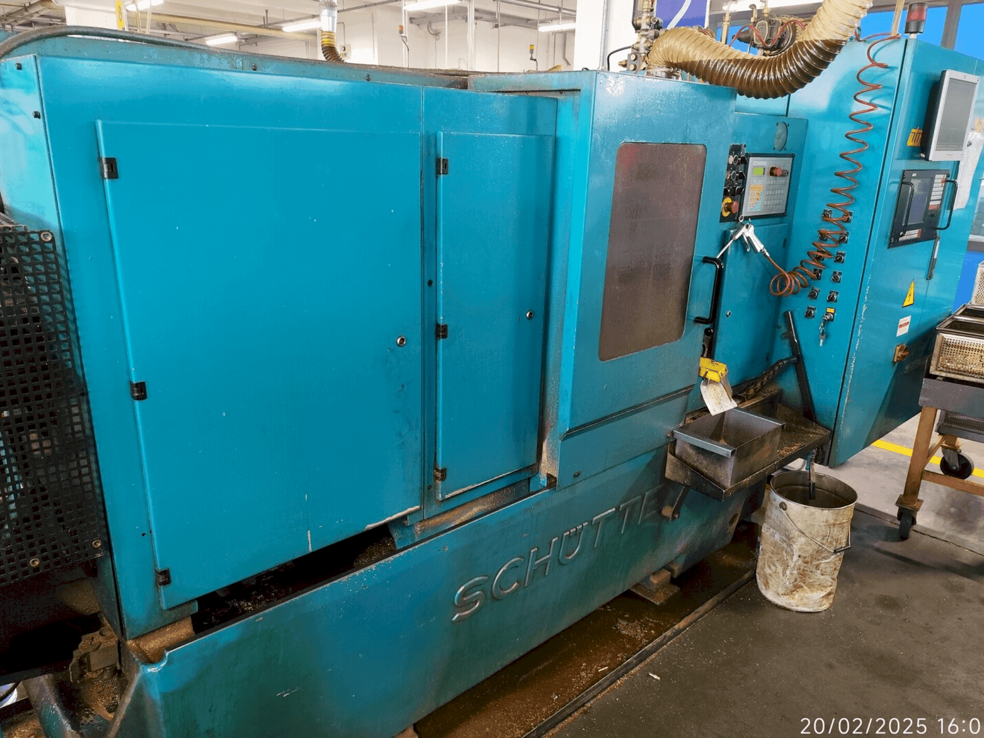 Вид станка Schütte SE16 спереди