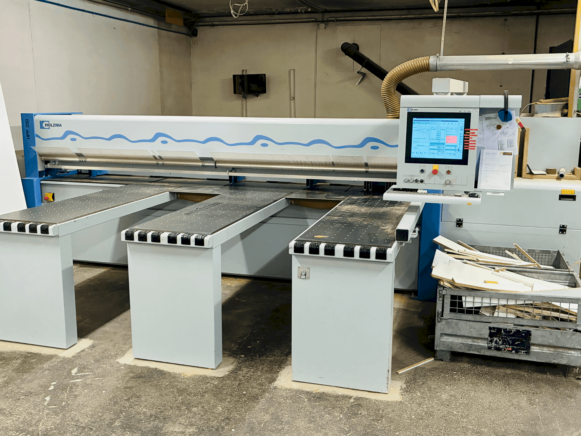 Вид станка HOLZMA HPP 250/38/38 спереди