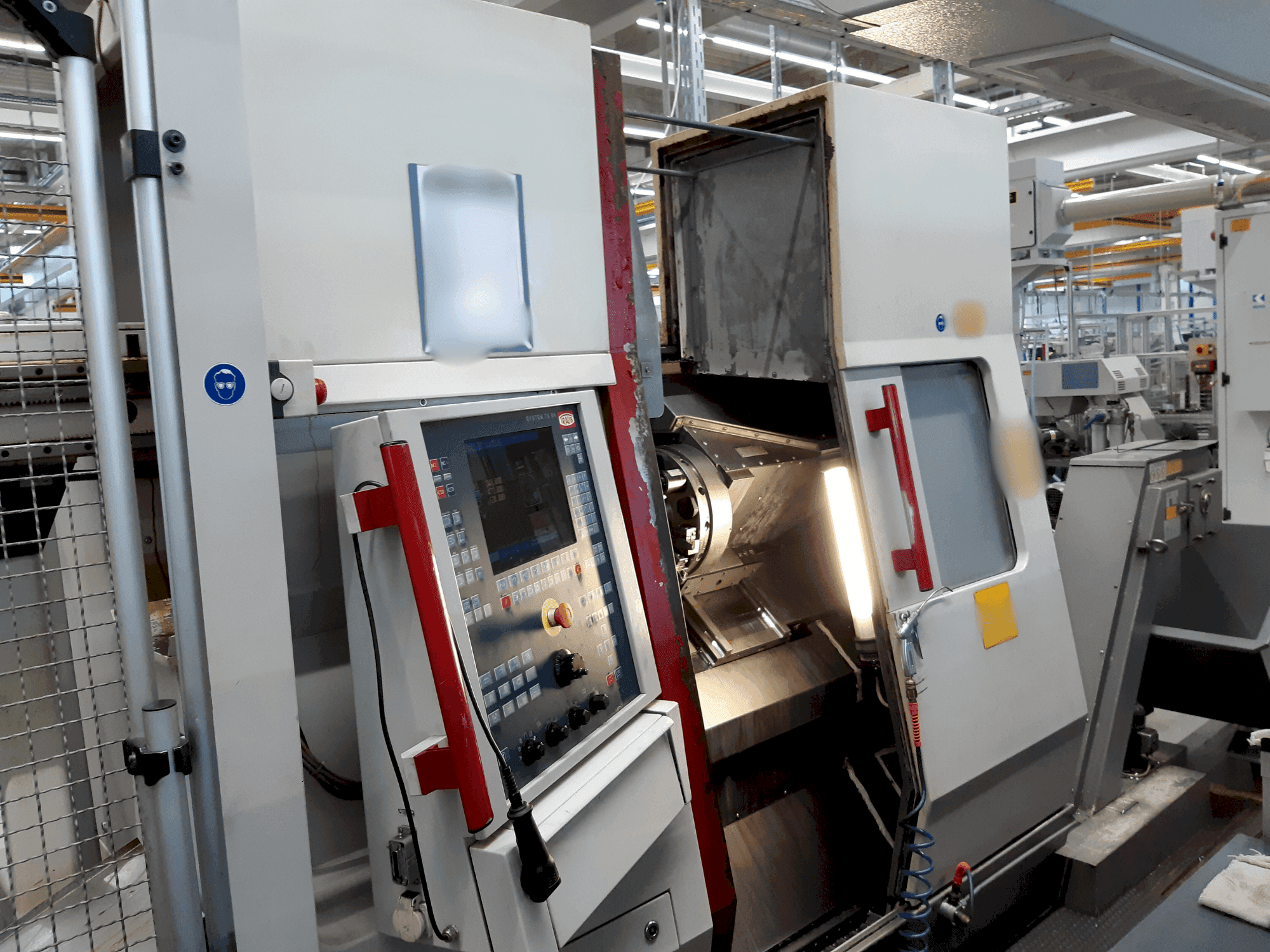 Вид станка TRAUB TNA 300 спереди