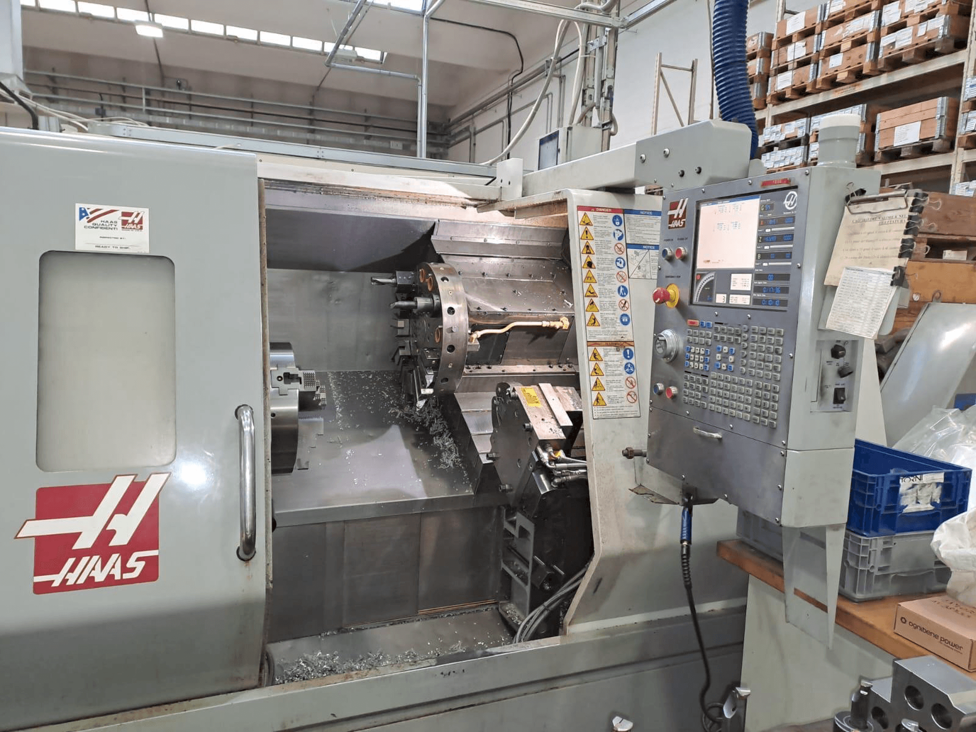 Вид станка HAAS SL30 спереди