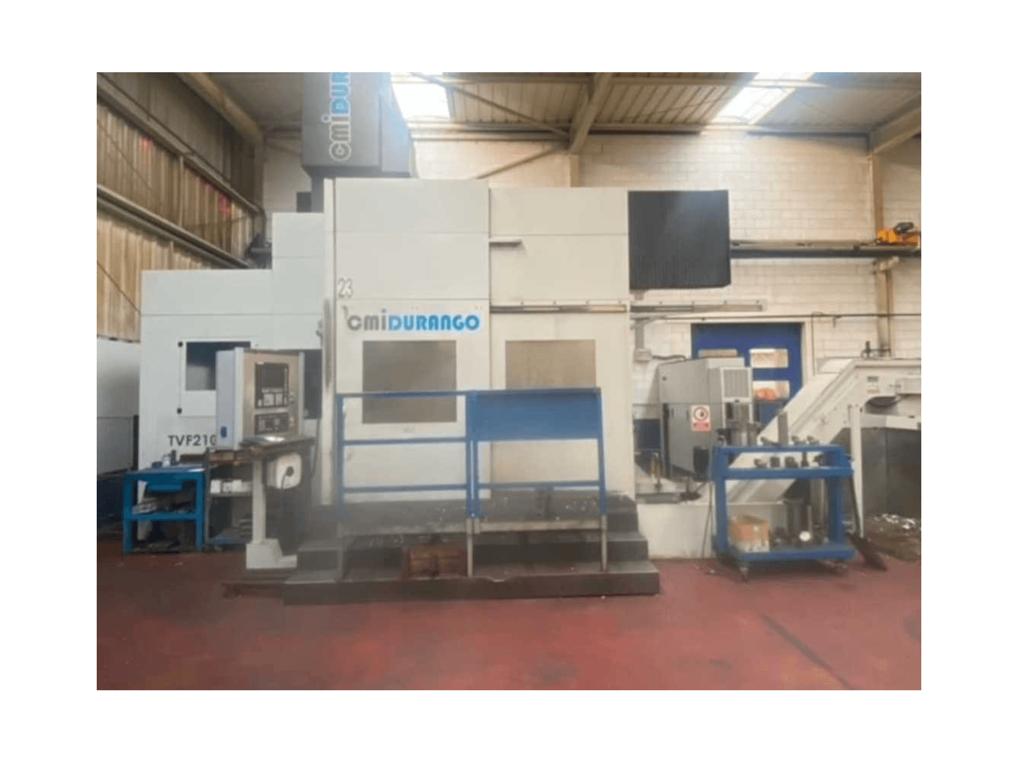 Вид станка cmiDURANGO TVF210-2000 спереди