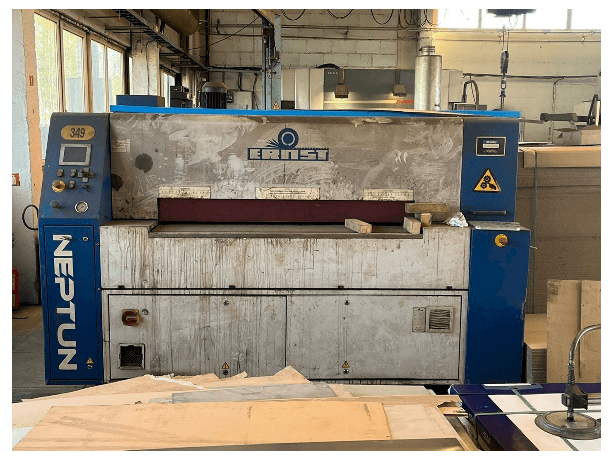 Вид станка ERNST Neptun E/B спереди