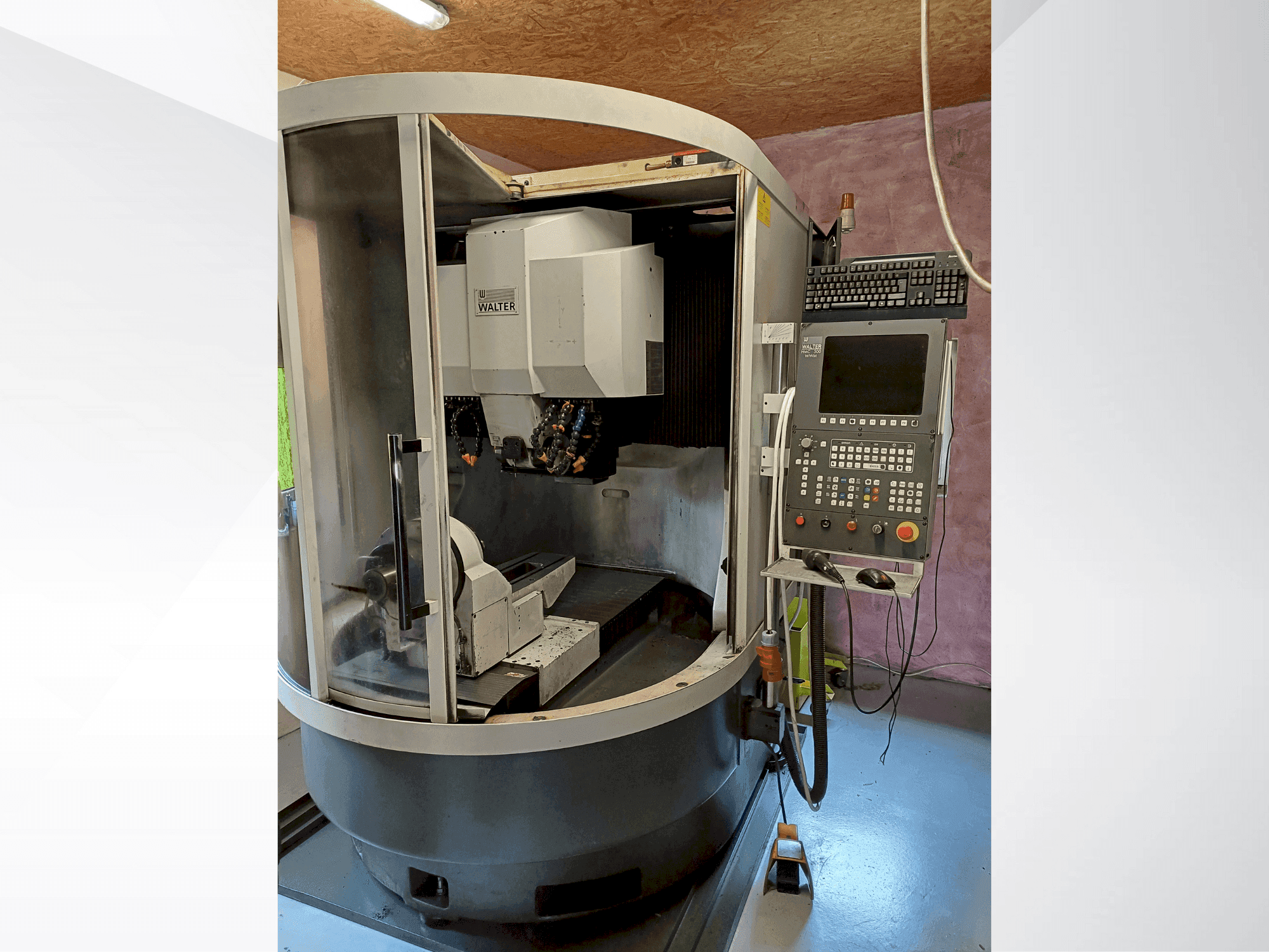 Вид станка WALTER Helitronic Power Regrinder спереди