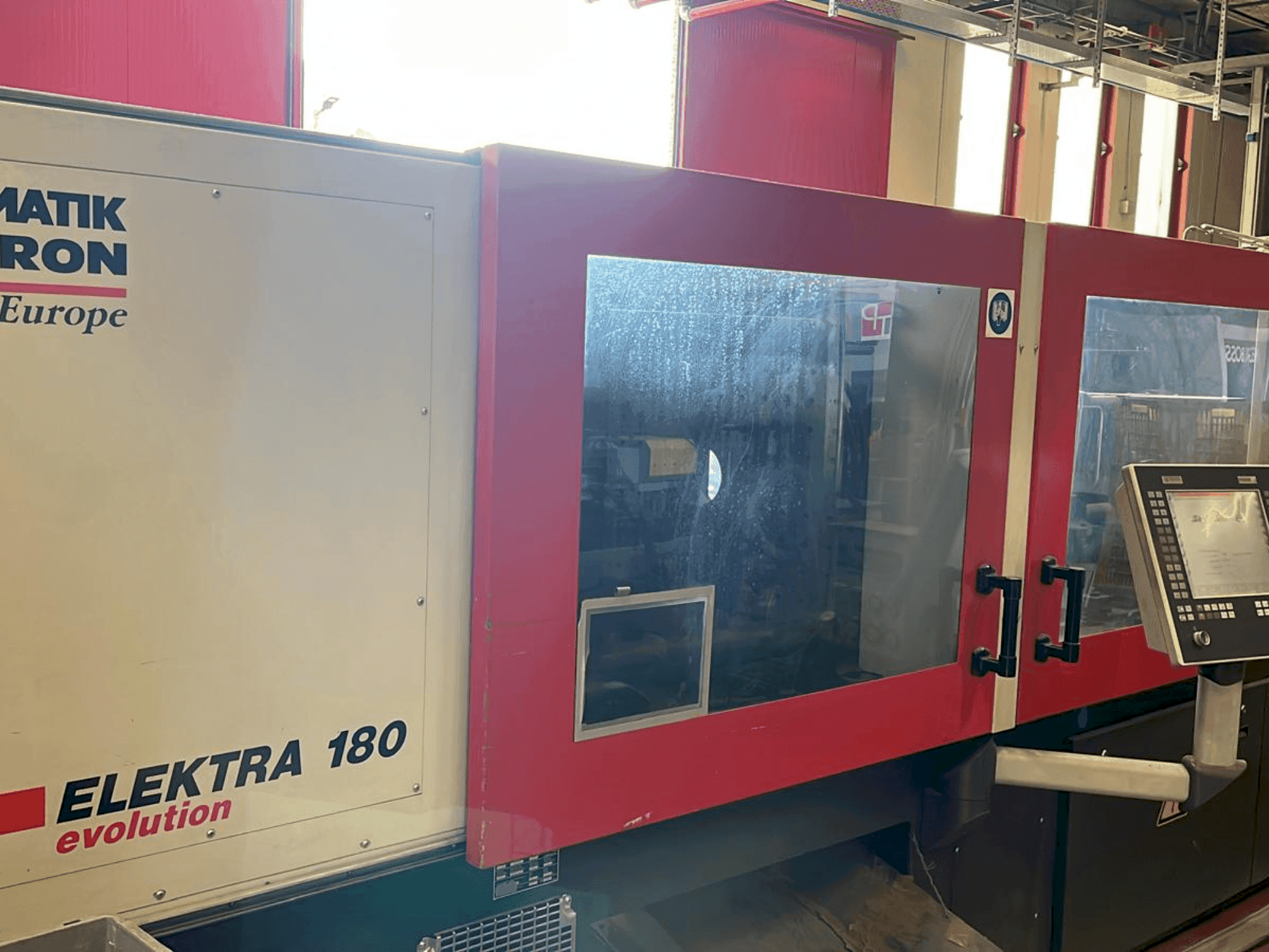 Вид станка FERROMATIK ELEKTRA 180 спереди