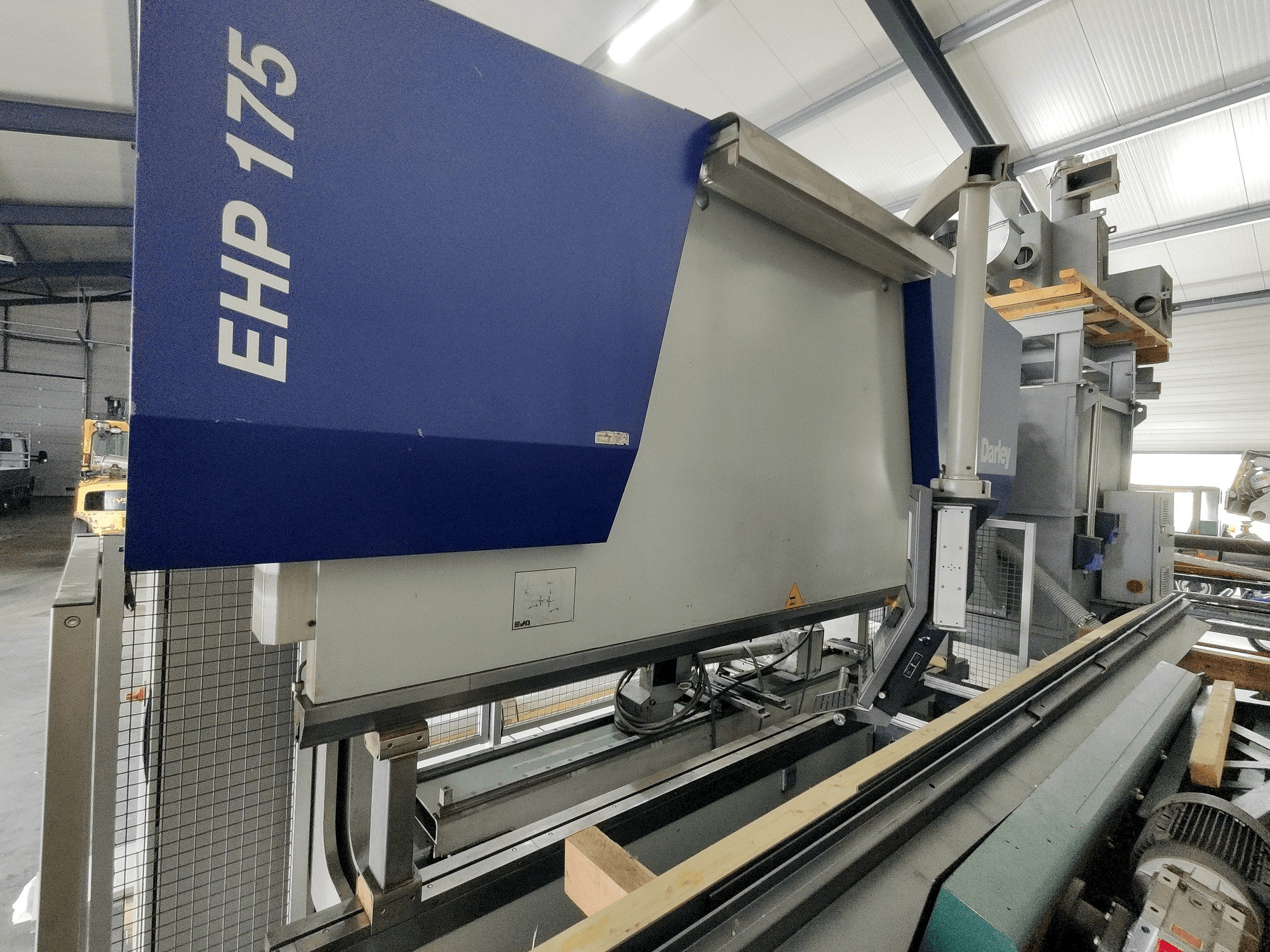 Вид станка Darley EHP 175.31/25 слева