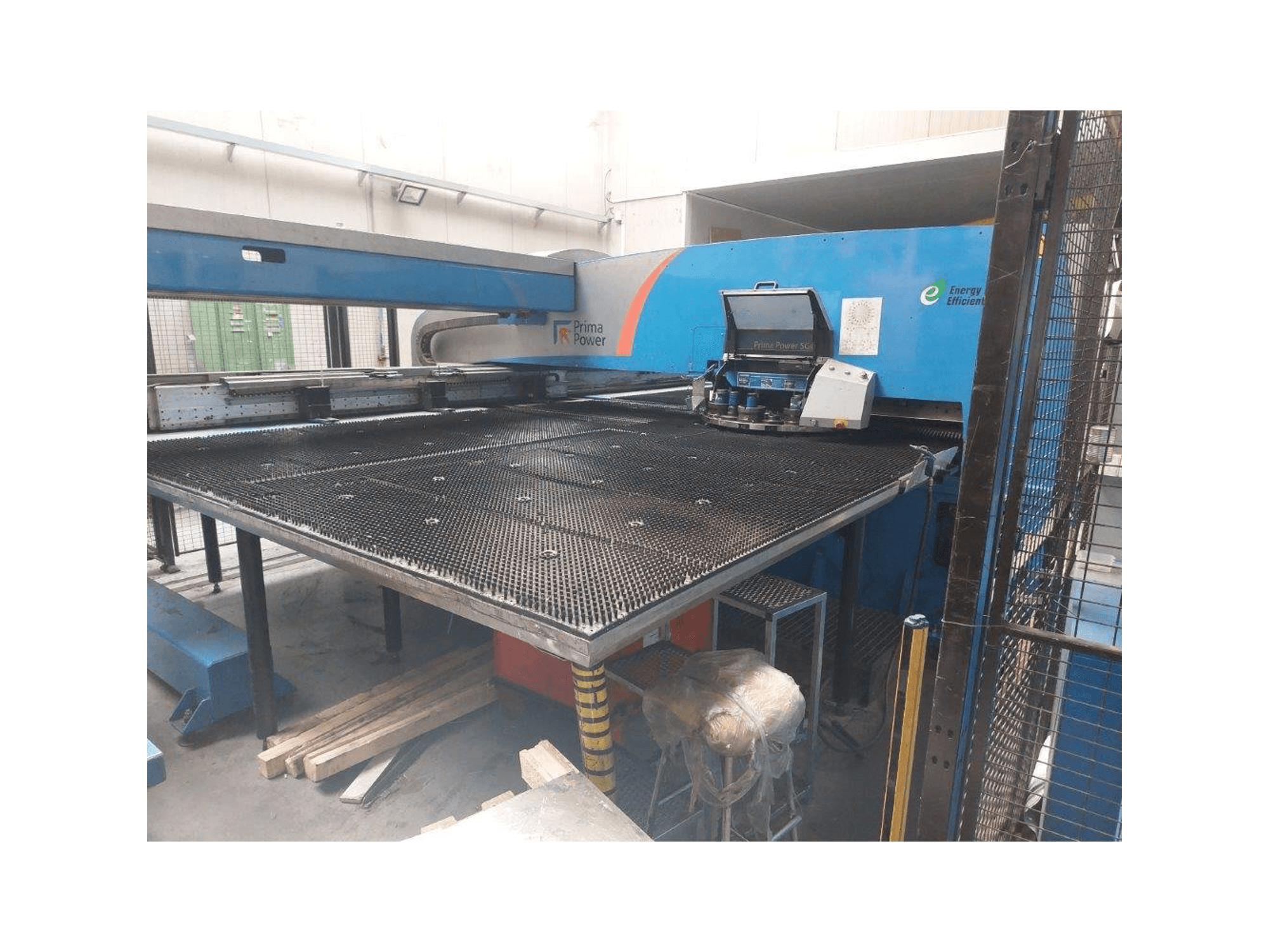 Вид станка Prima Power SGe6 спереди