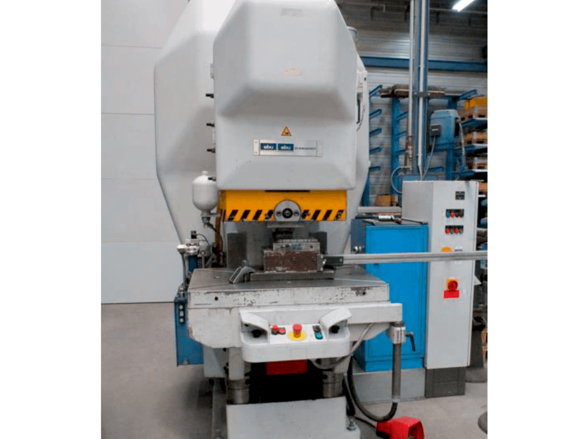 Вид станка Ebu H 80 RiV спереди