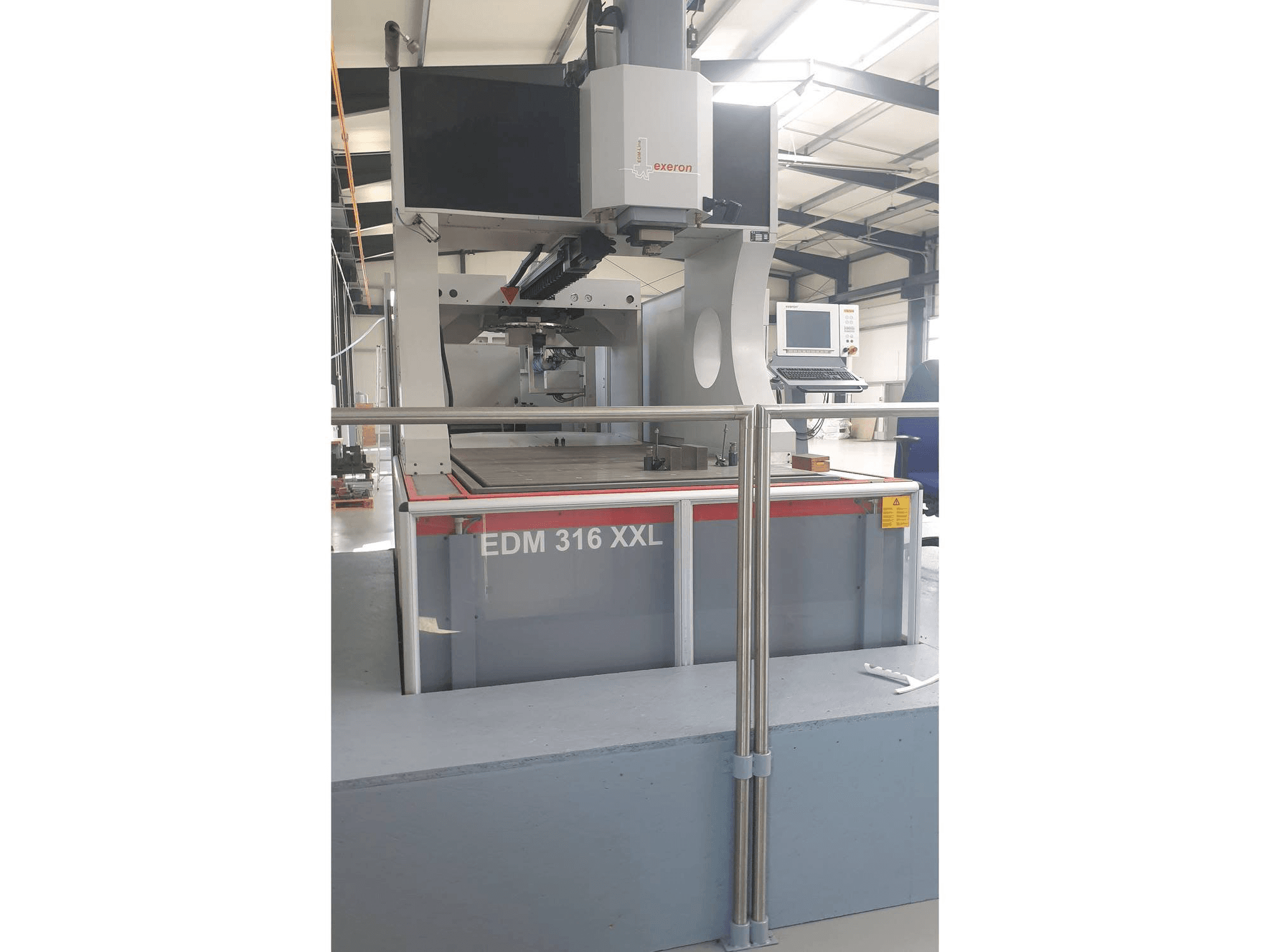 Вид станка Exeron 316 XXL спереди