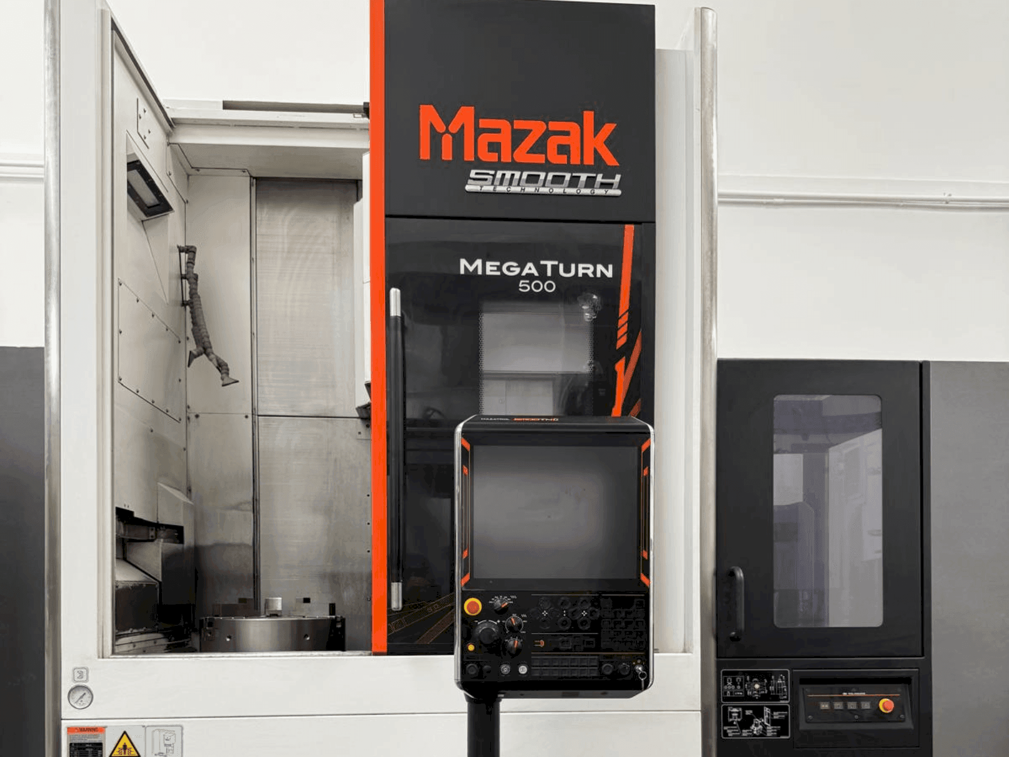 Вид станка Mazak Mega Turn 500 спереди
