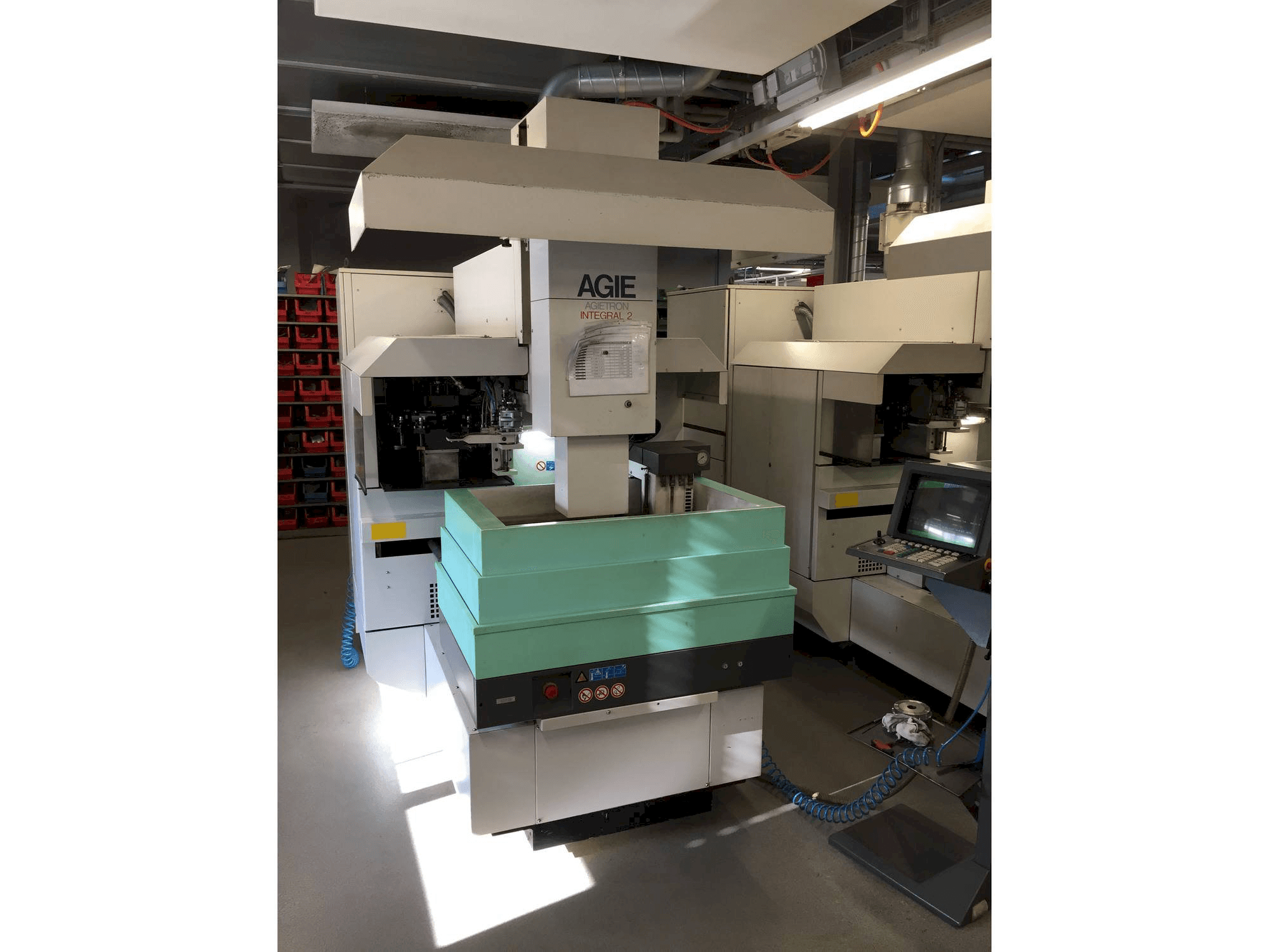 Вид станка AGIE INTEGRAL 2 спереди