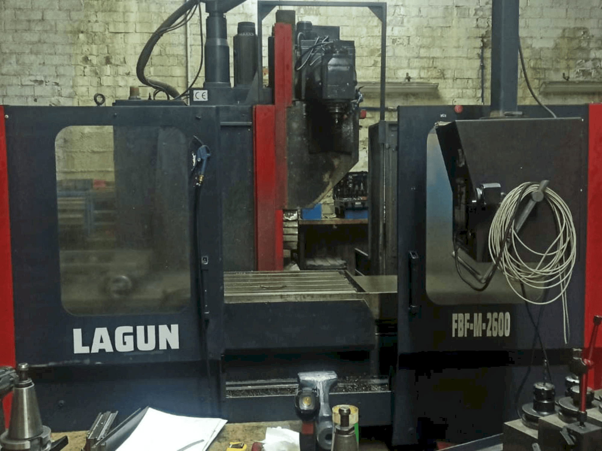 Вид станка LAGUN FBF-M-2600 спереди