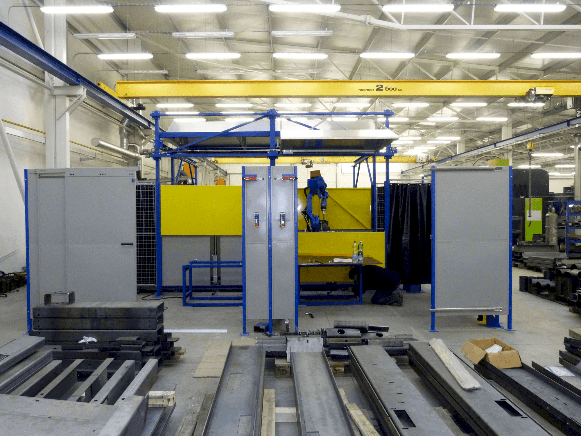 Вид станка Yaskawa Motoman MA1900 спереди