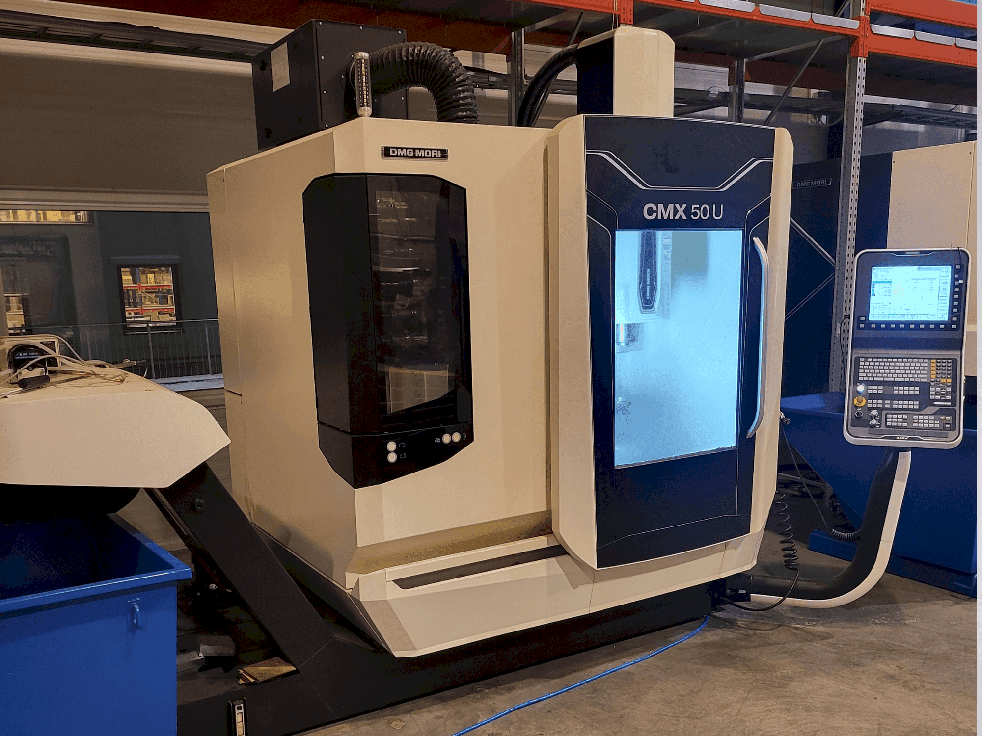 Вид станка DMG MORI CMX 50U спереди