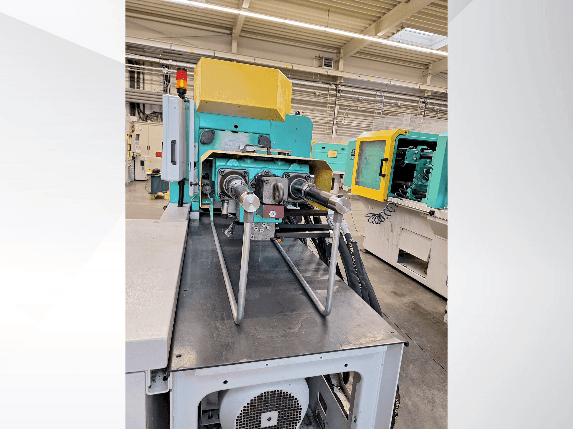 Вид станка Arburg 370 S 600 - 170 спереди