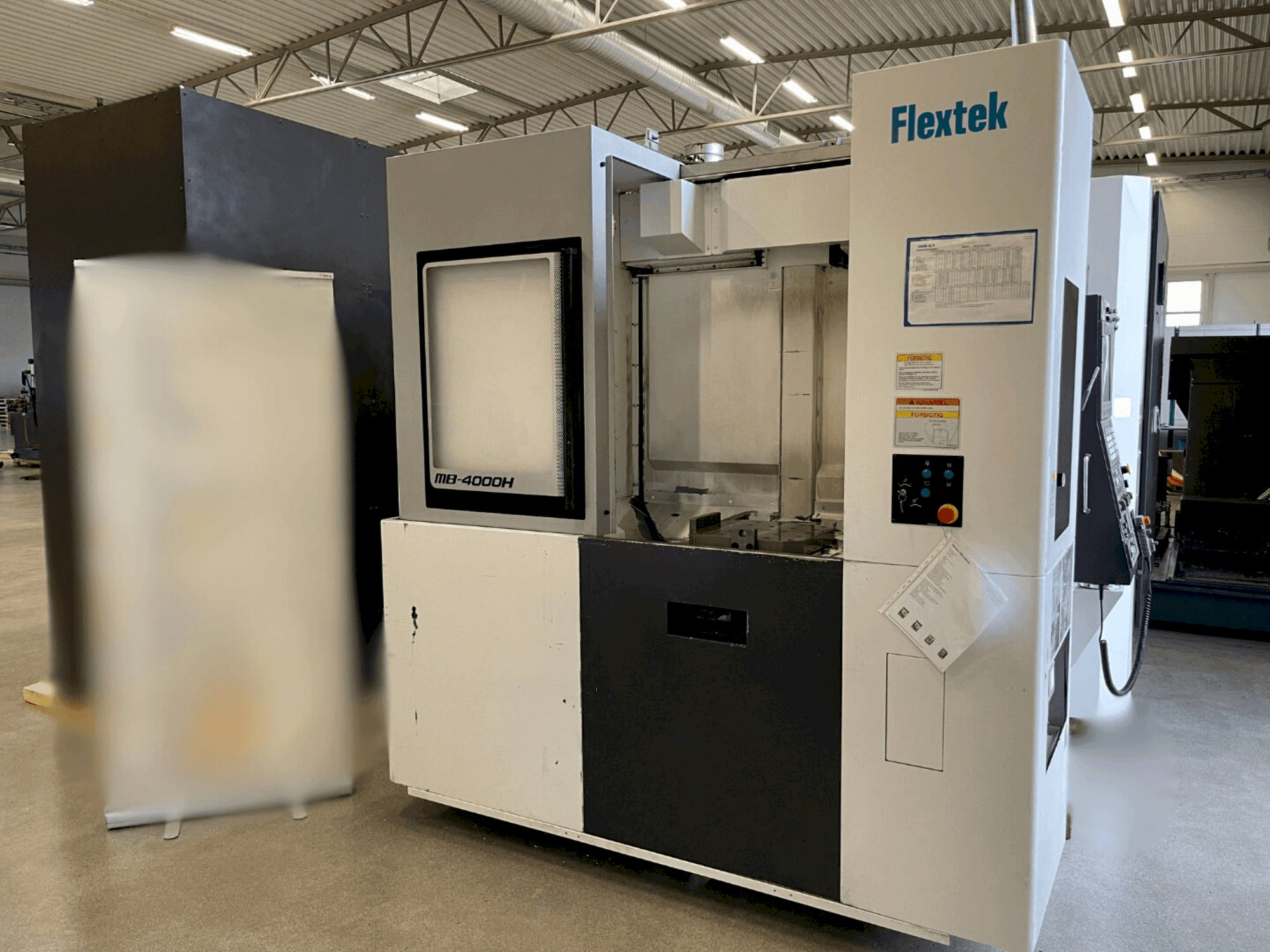 Вид станка Okuma MB-4000H спереди