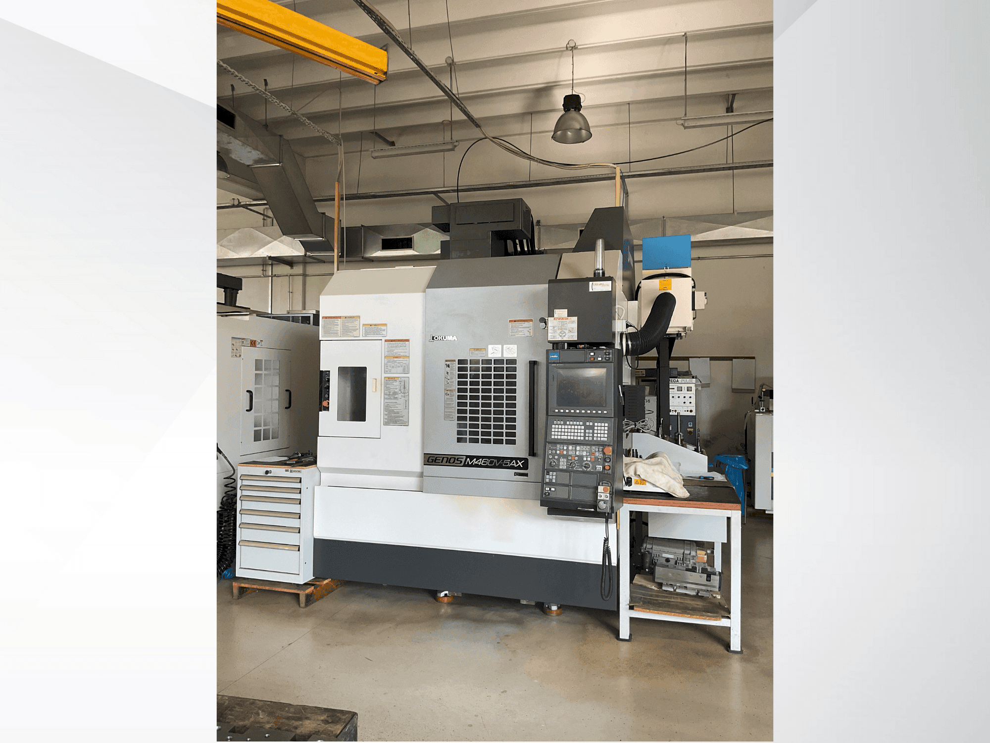 Вид станка Okuma GENOS M460V-5AX спереди