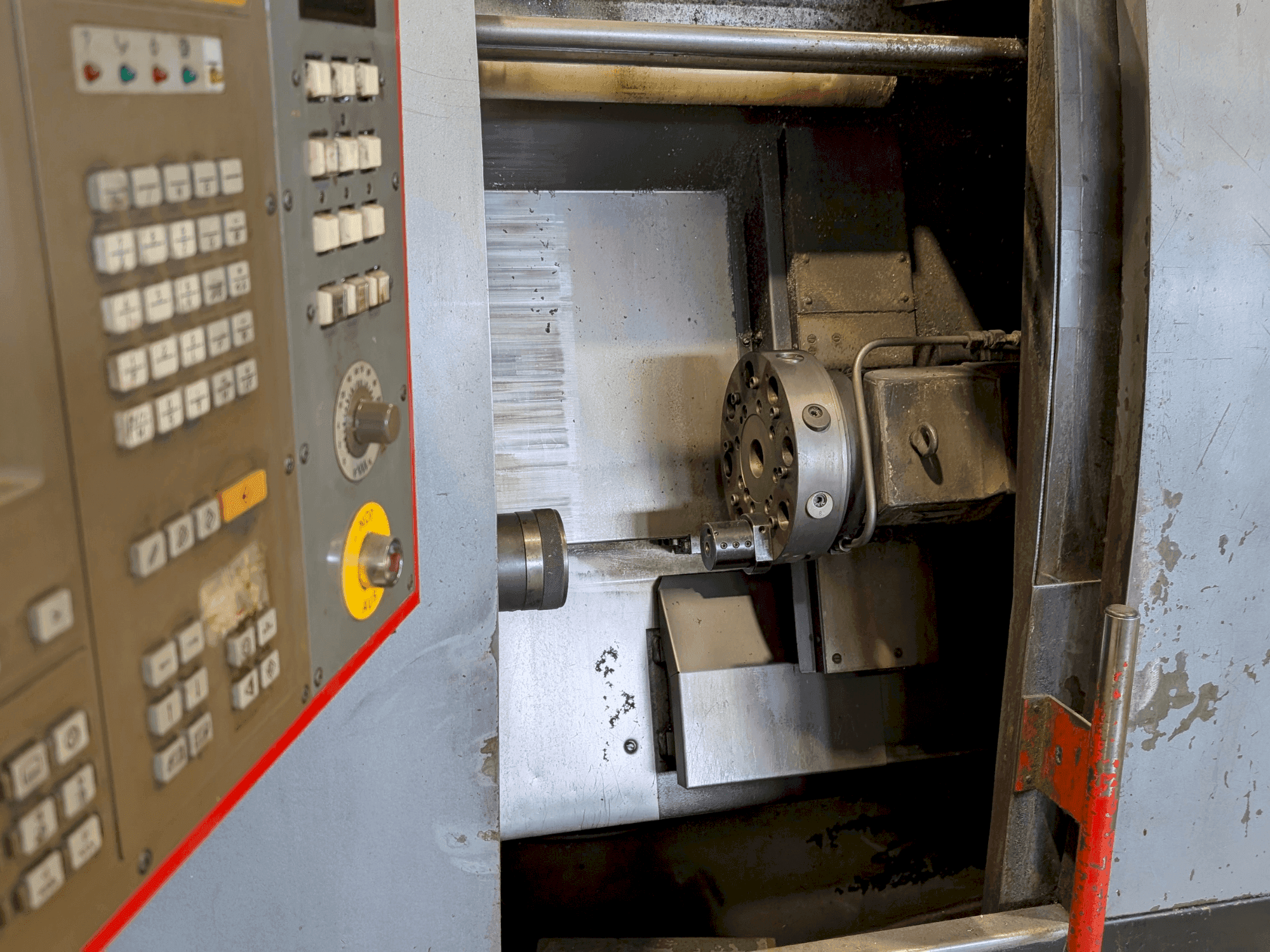 Вид станка EMCO EMCOturn 340 спереди