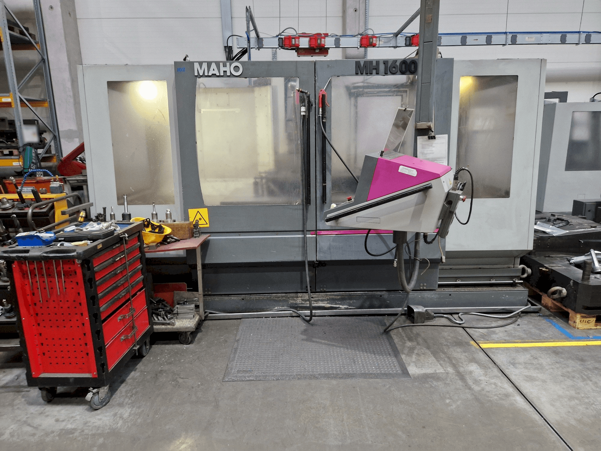 Вид станка Maho MH 1600 W спереди