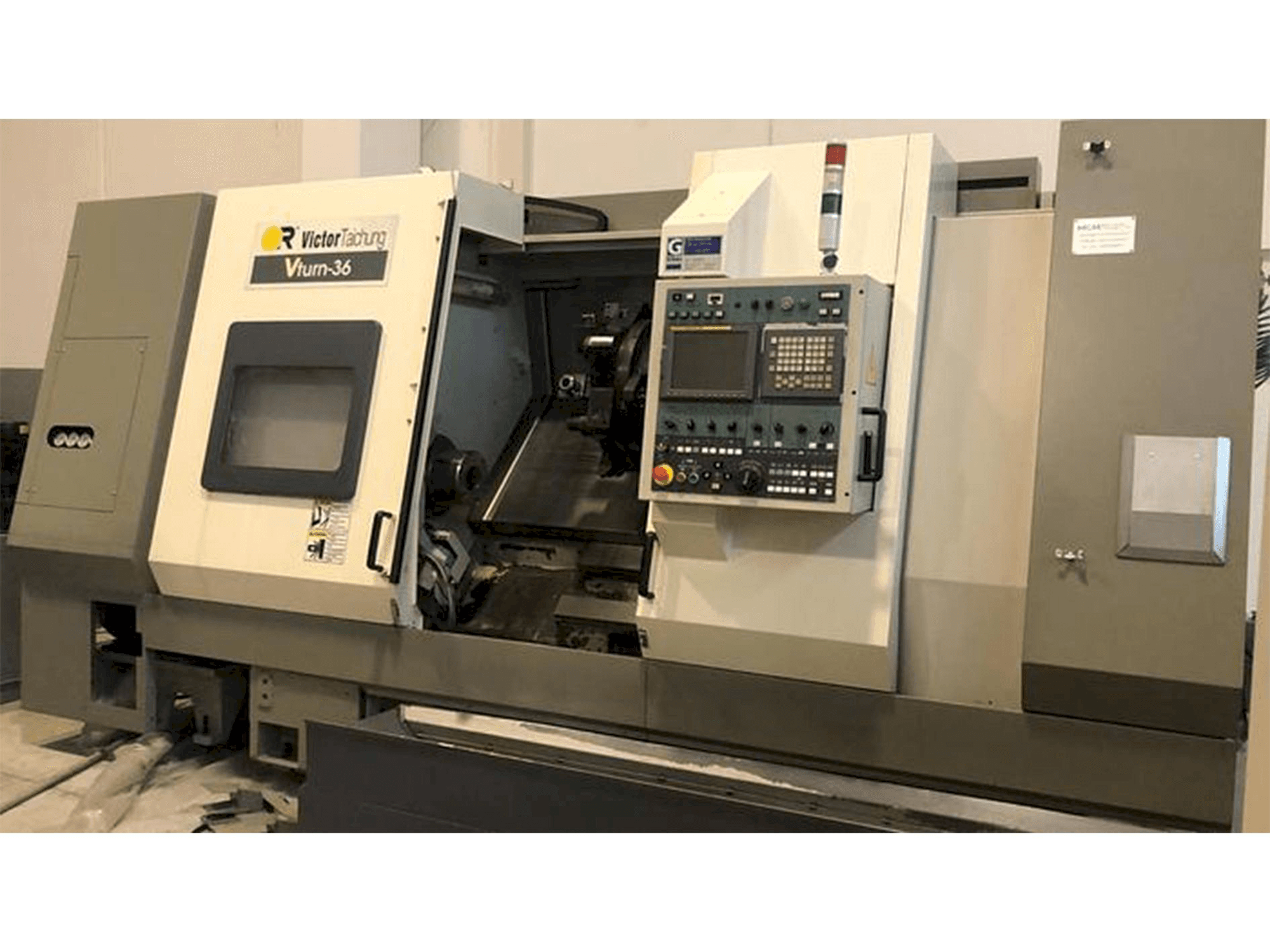 Вид станка Victor V-TURN 36 спереди