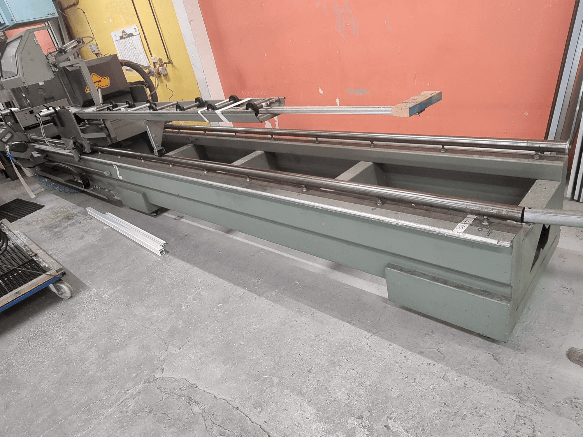 Вид станка Emmegi TWIN ELECTRA SUN TU/6 спереди