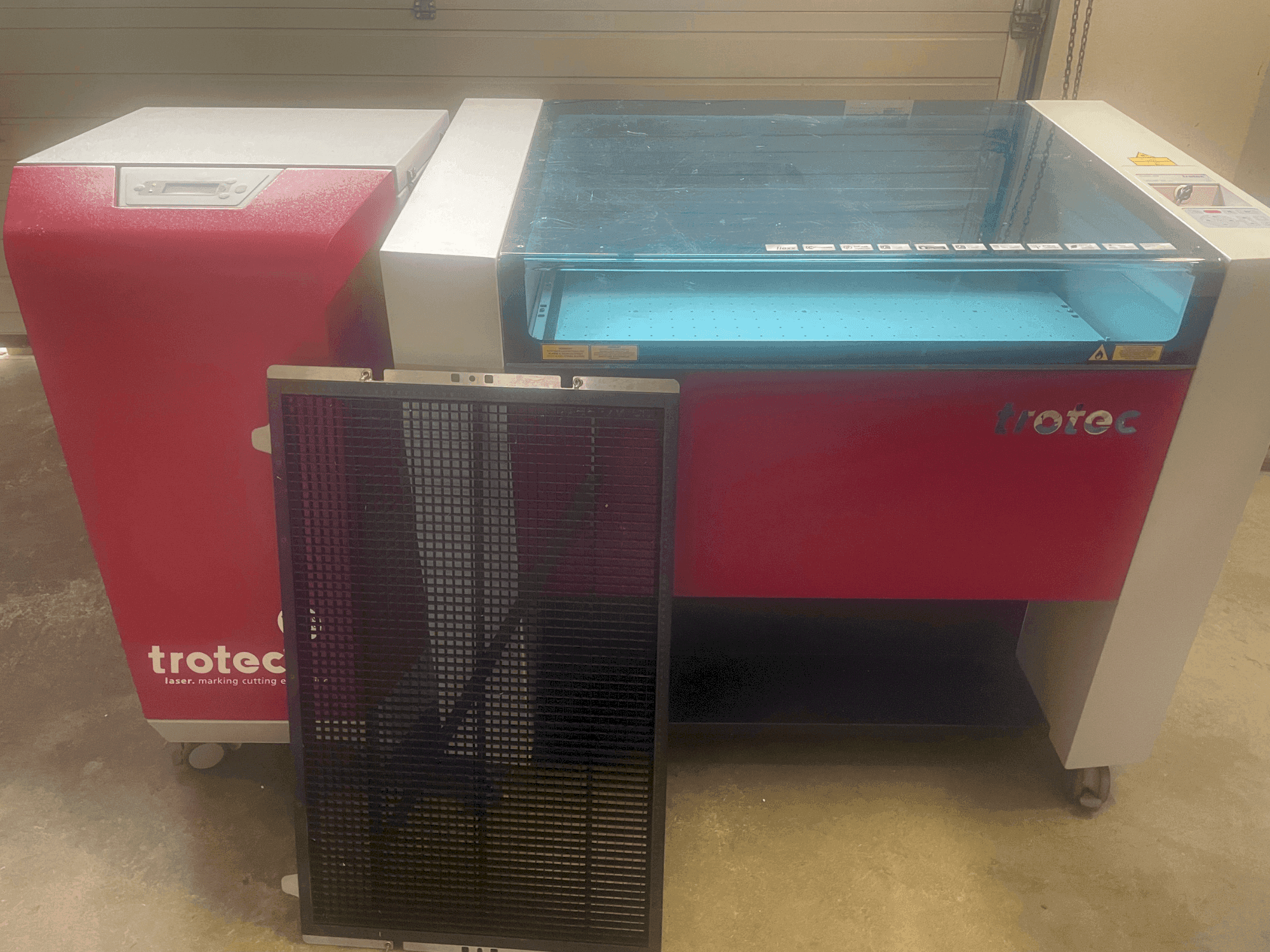 Вид станка Trotec Laser Speedy 360 спереди