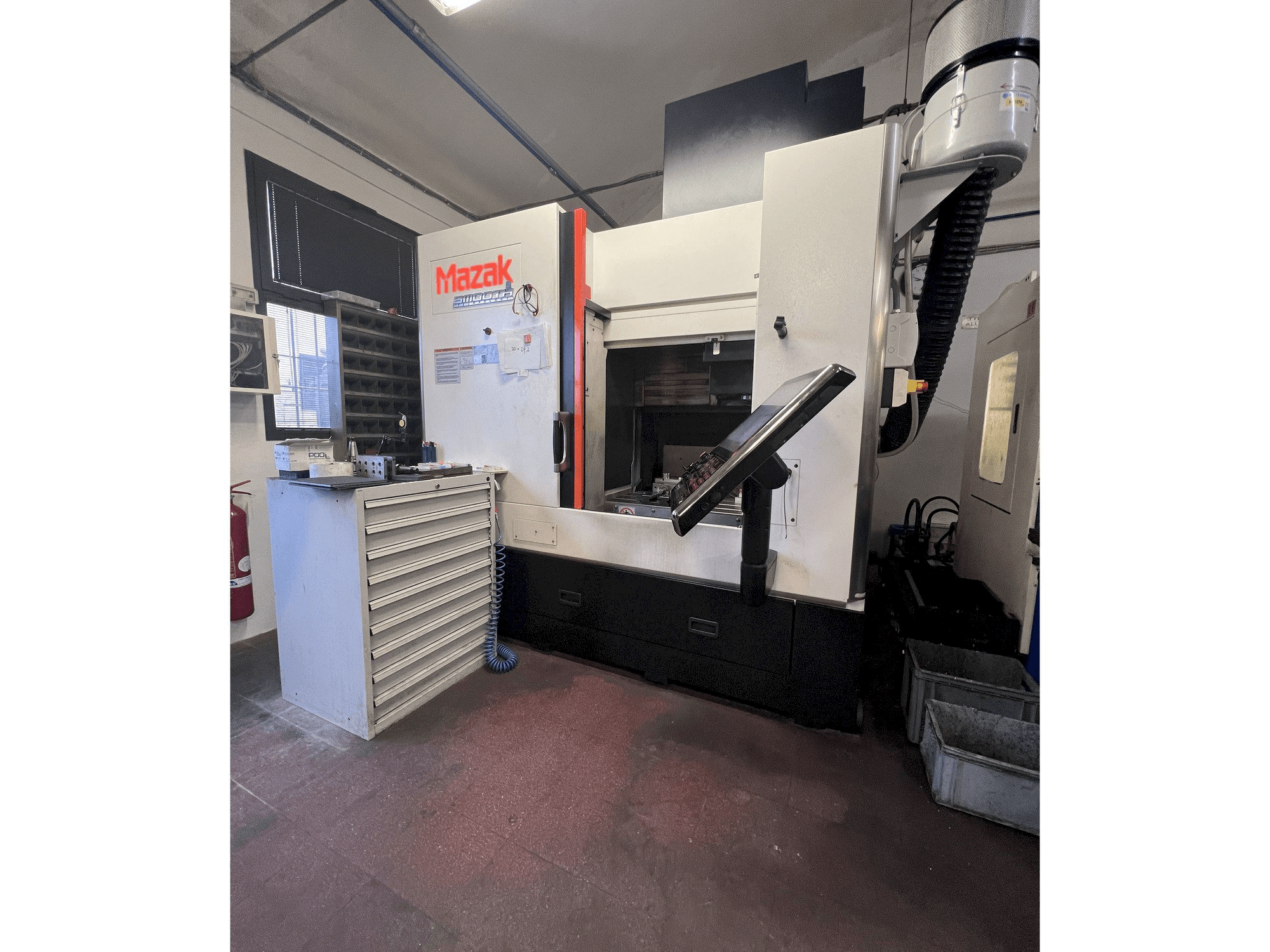 Вид станка Mazak FJV 200 Smooth G спереди