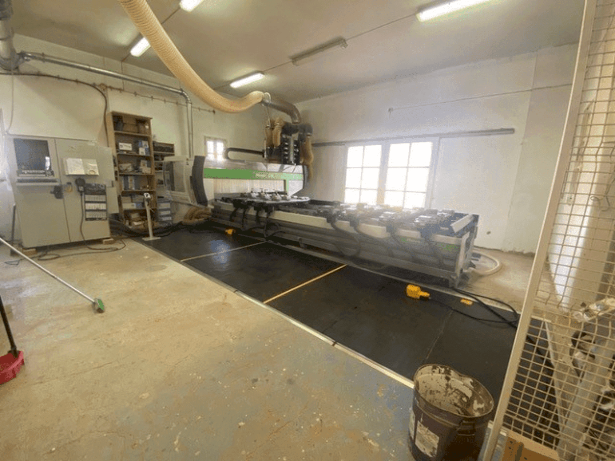 Вид станка BIESSE ROVER C 9.50 спереди