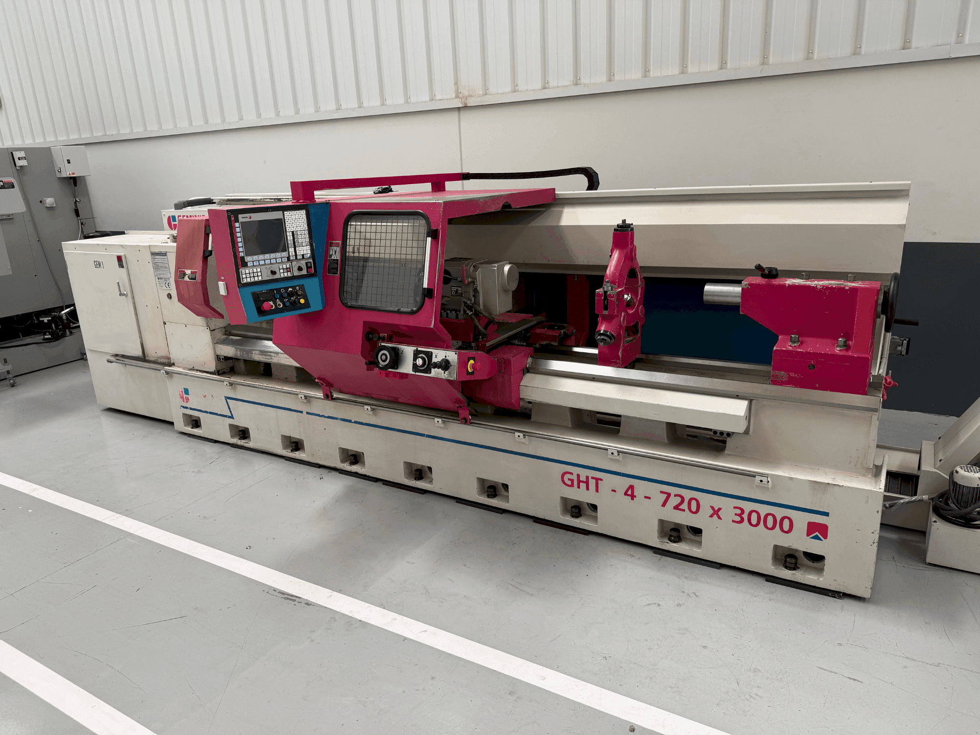 Вид станка Geminis GHT-4 720 x 3000 спереди