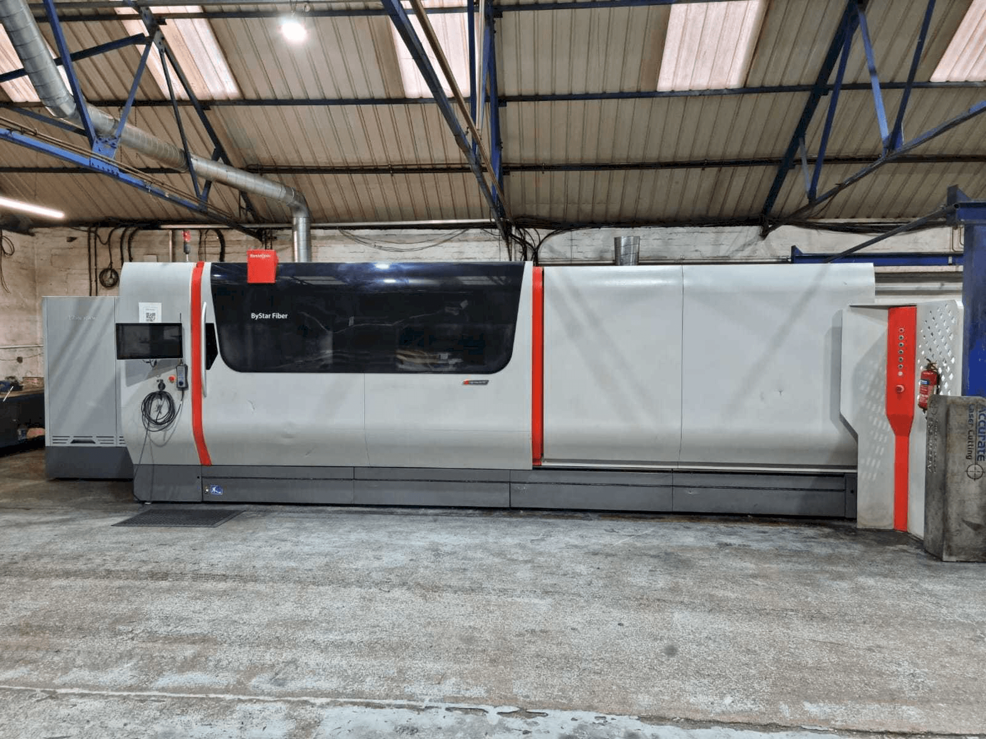 Вид станка Bystronic Bystar Fiber 4020 10KW спереди