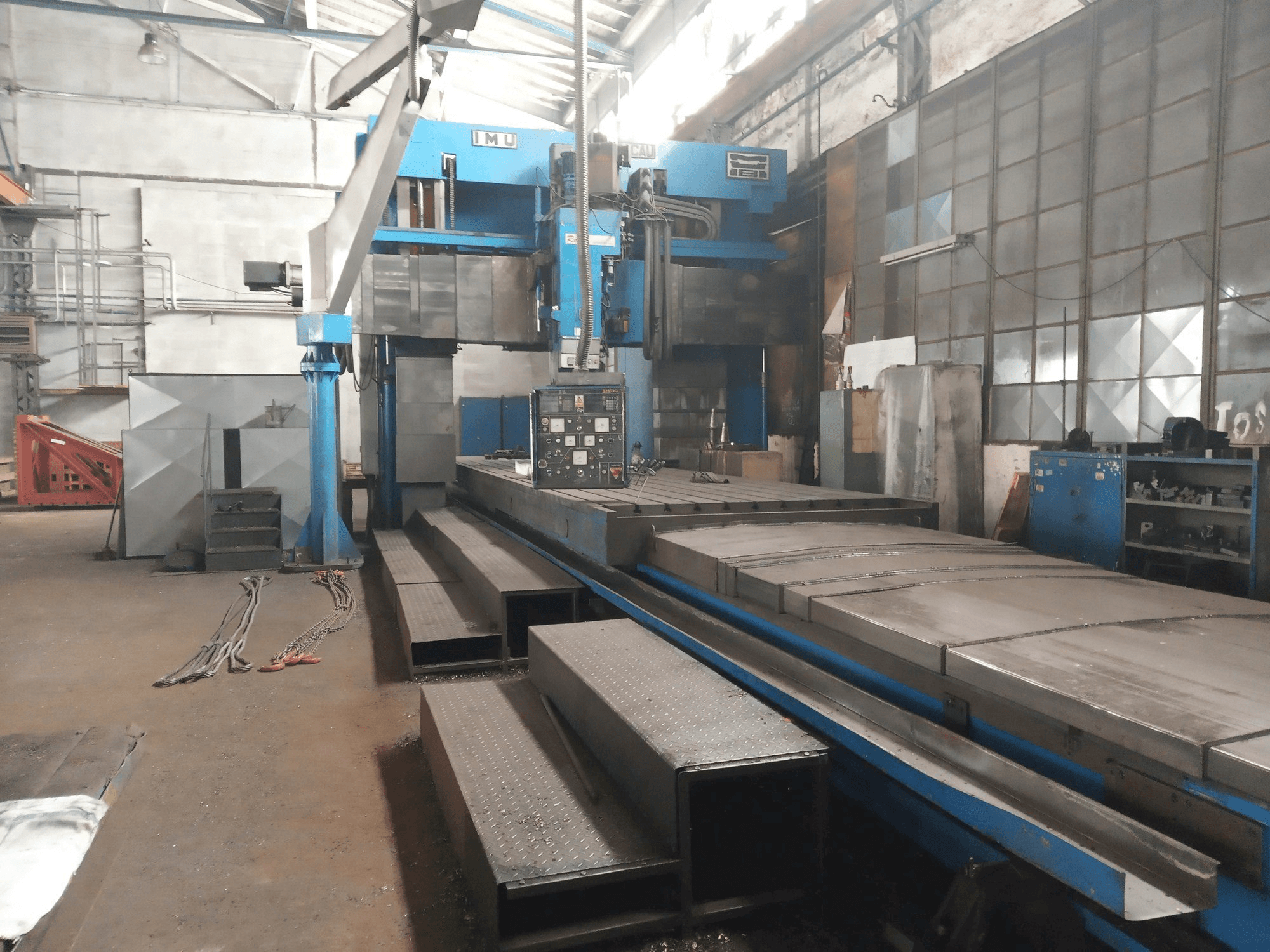 Front view of Forest Line FLP 2200 machine