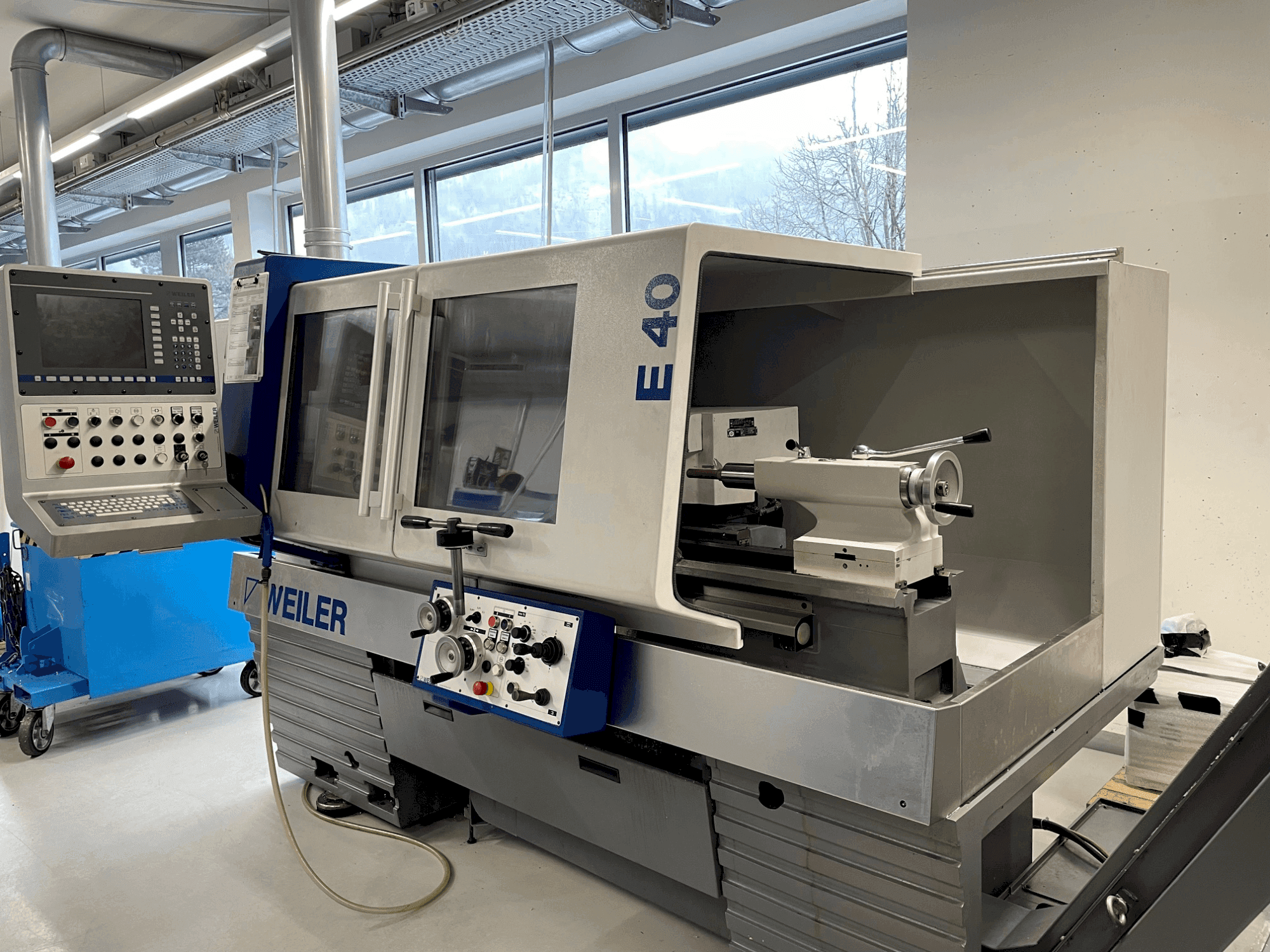 Вид станка Weiler E 40 x 1000 спереди