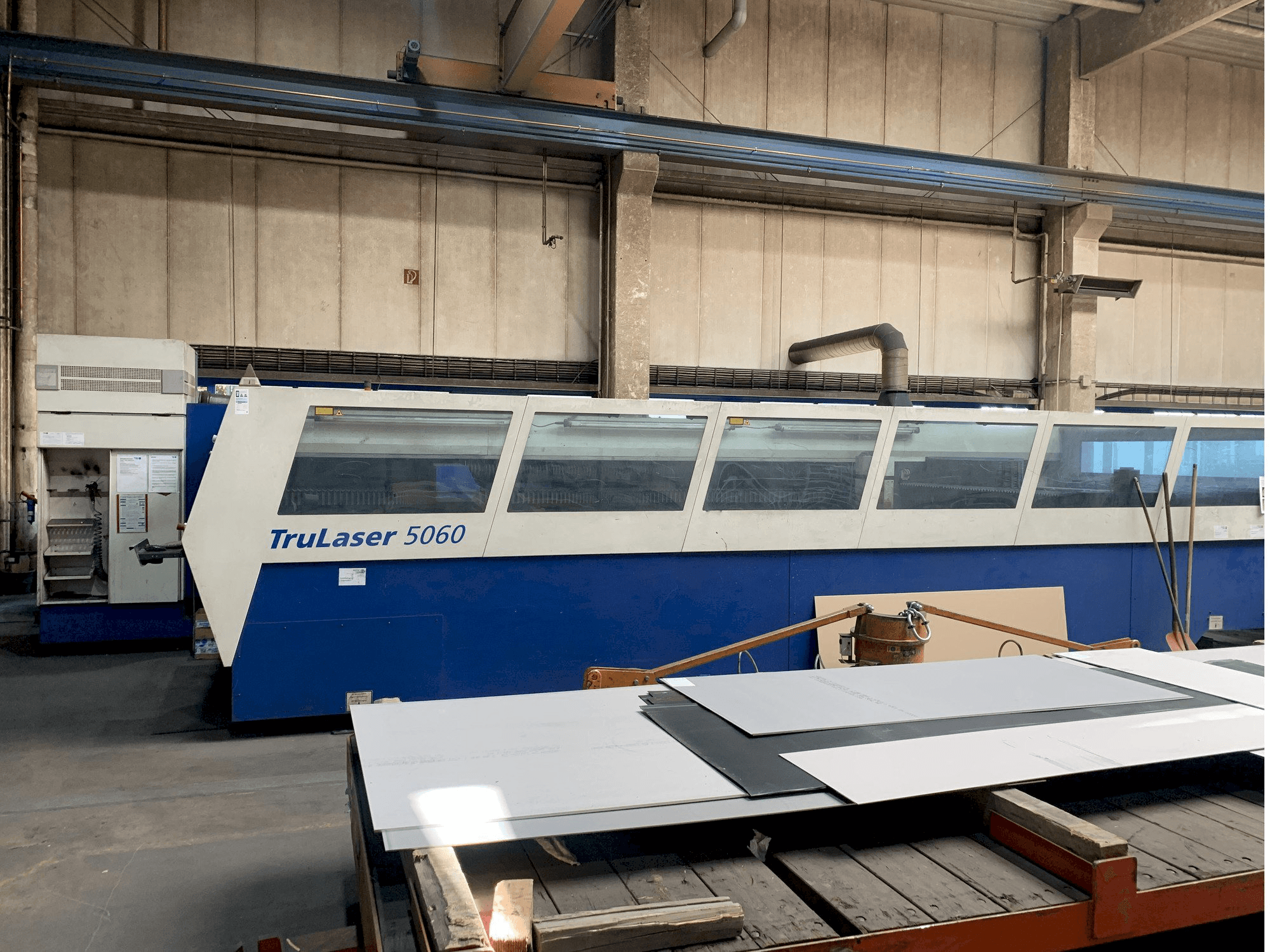 Вид станка Trumpf Trulaser 5060 спереди